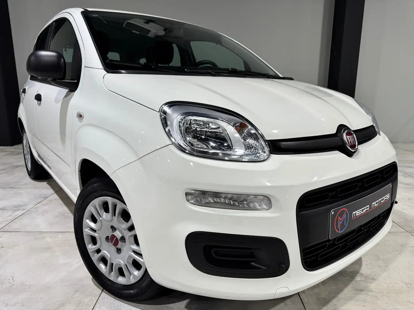 Fiat Panda 1.0i 70CV !! 40.000KM !! AiRCO BLUETOOTH CiTY +OPT Blanc - 1