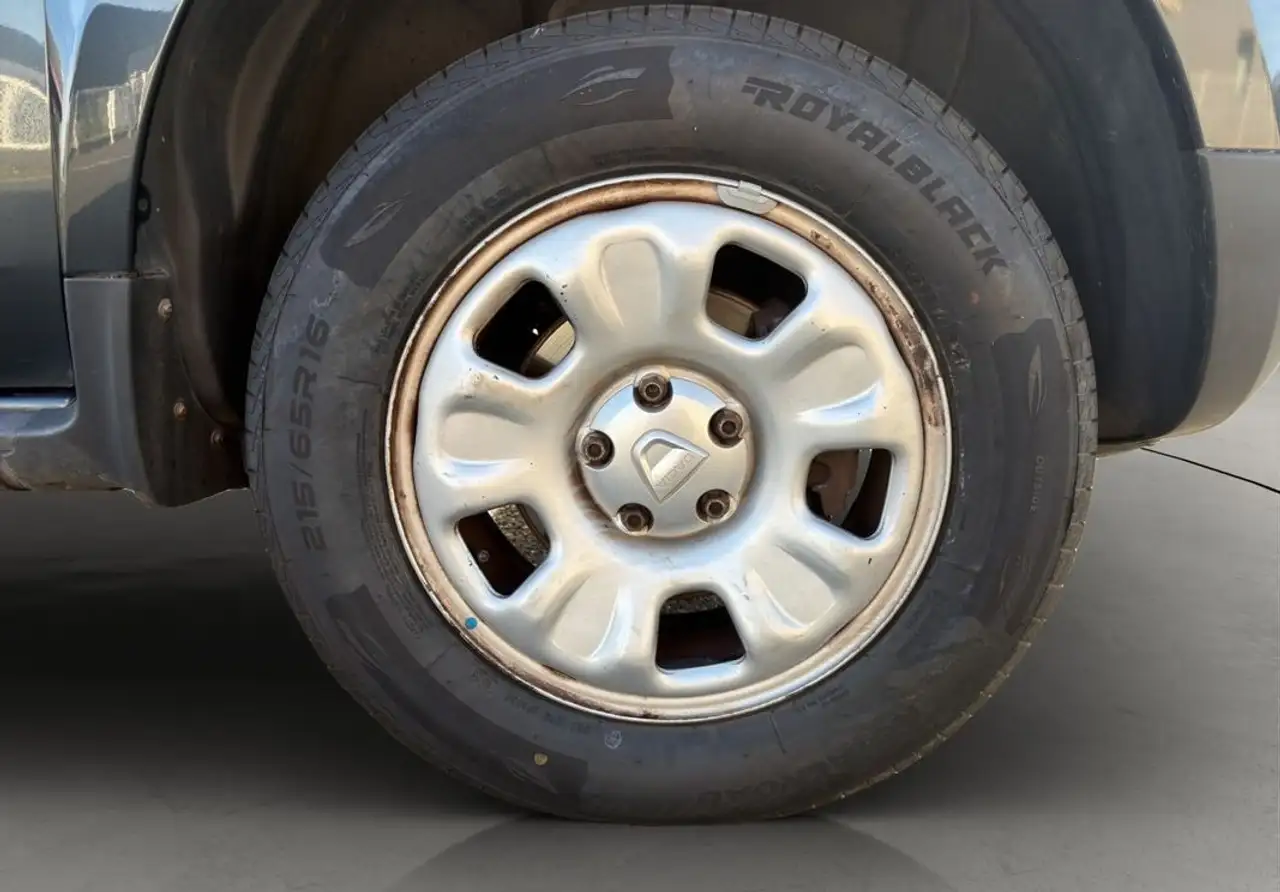 Dacia Duster — photo 28