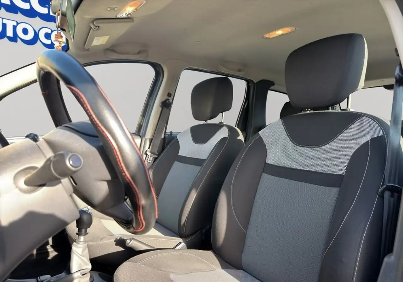 Dacia Duster — photo 9