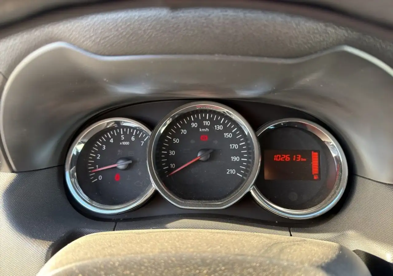 Dacia Duster — photo 14