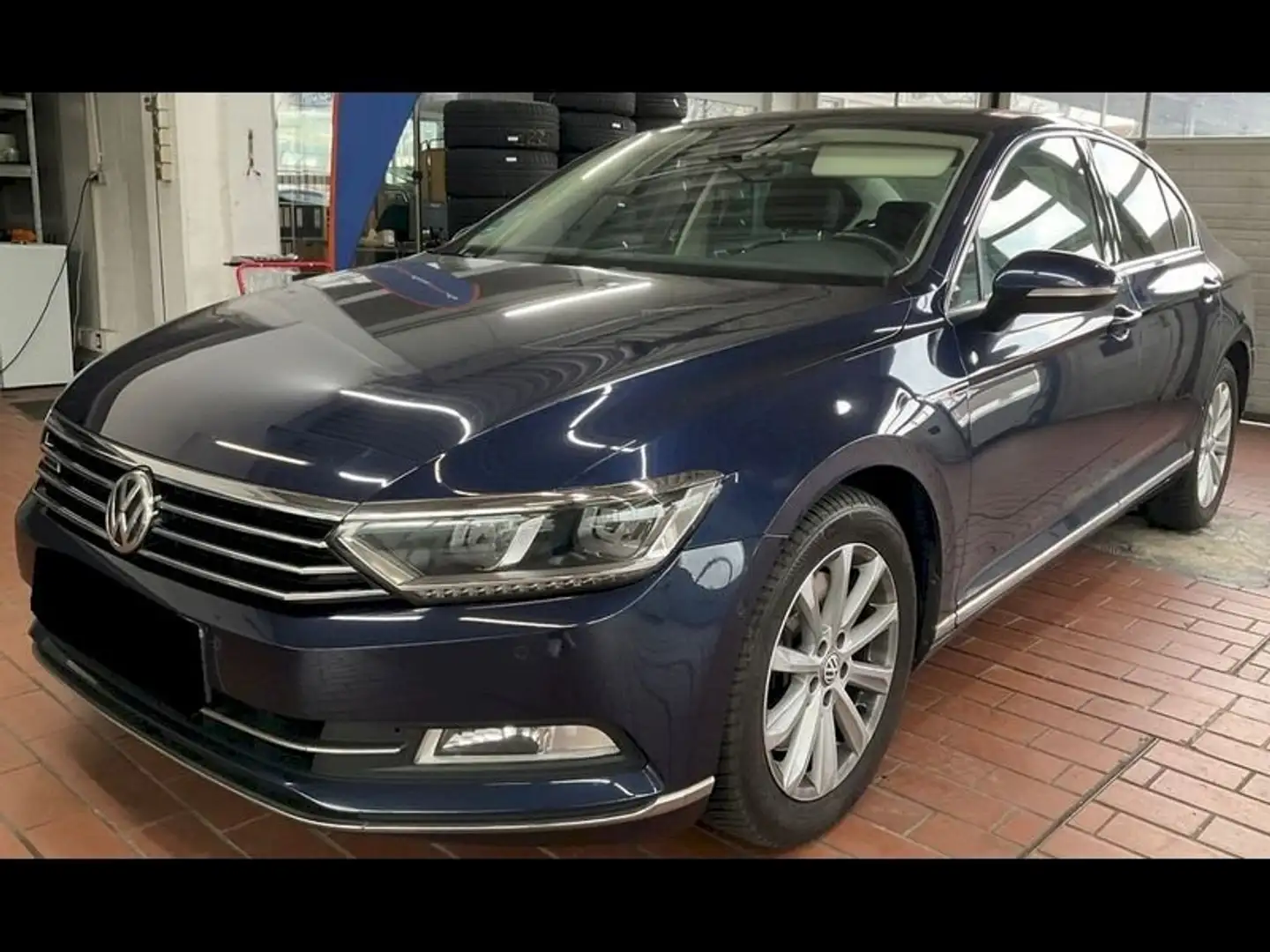 Volkswagen Passat 2.0 TDI (176 kW / 240 PS) SCR BMT 4Motion Highline - 1