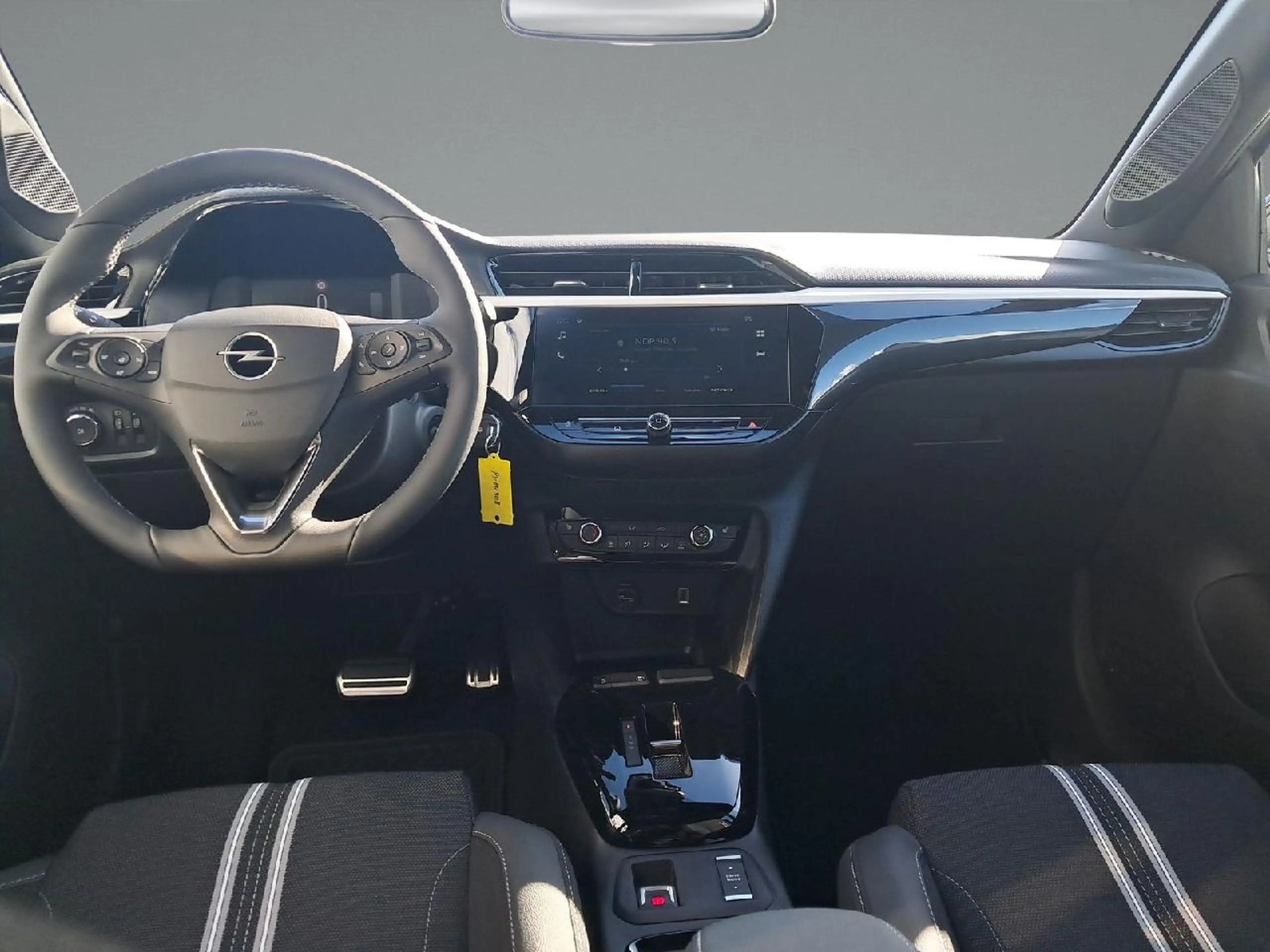 Opel Corsa Corsa F GS Hybrid Automatik — photo 10
