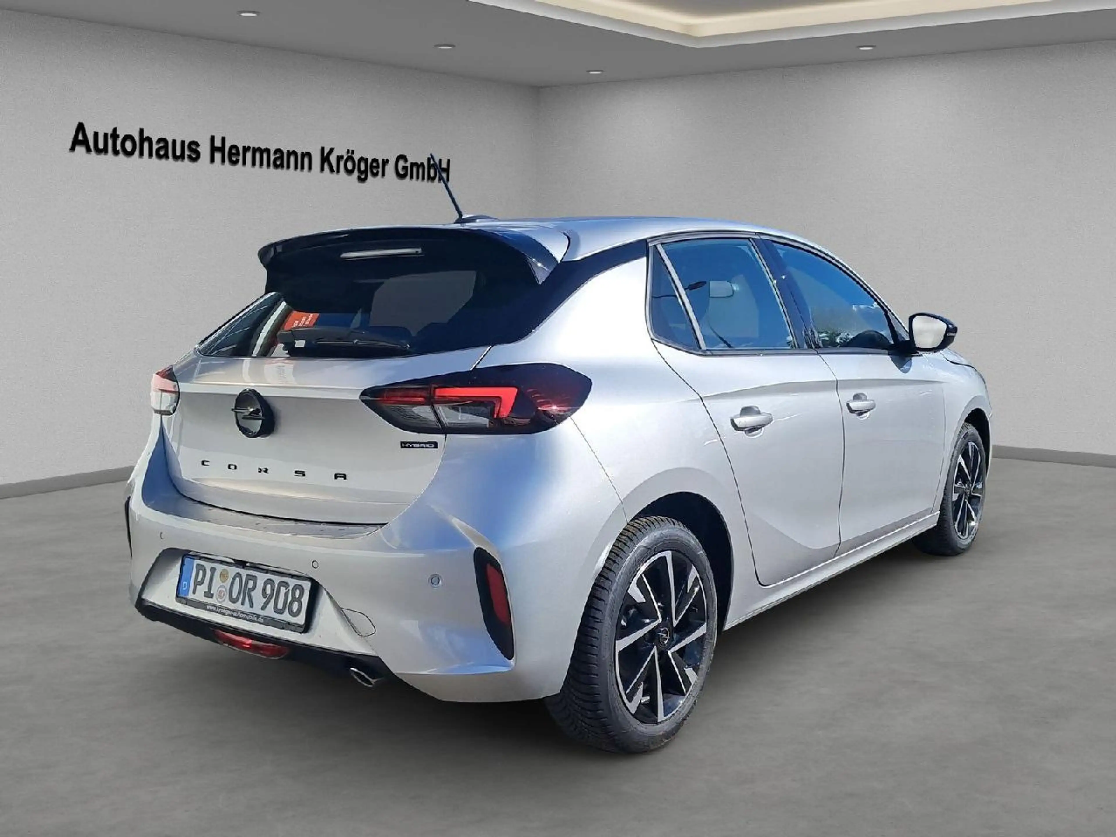 Opel Corsa Corsa F GS Hybrid Automatik — photo 4