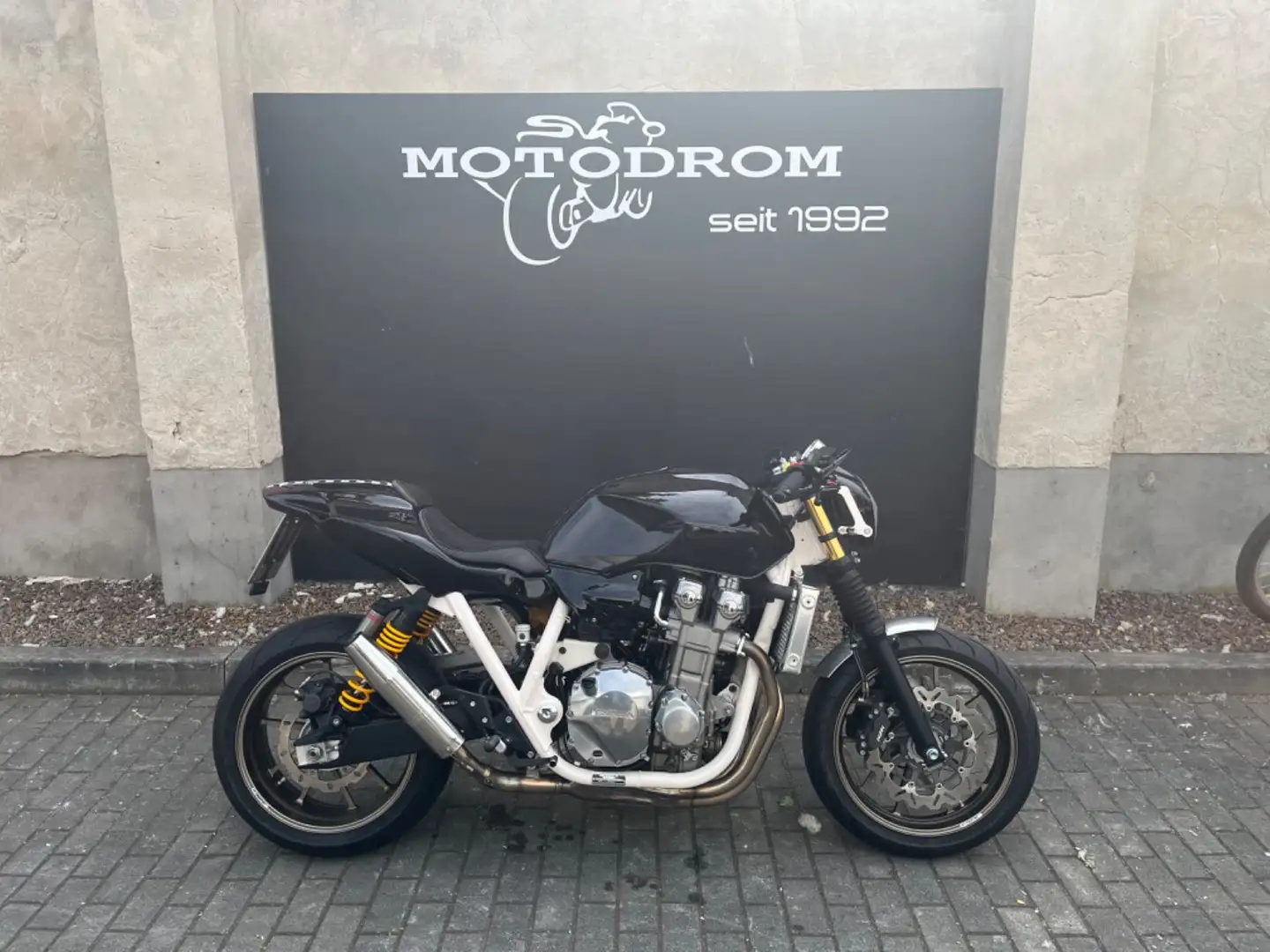 Honda CB 1300 Cafe Racer Umbau Чорний - 1