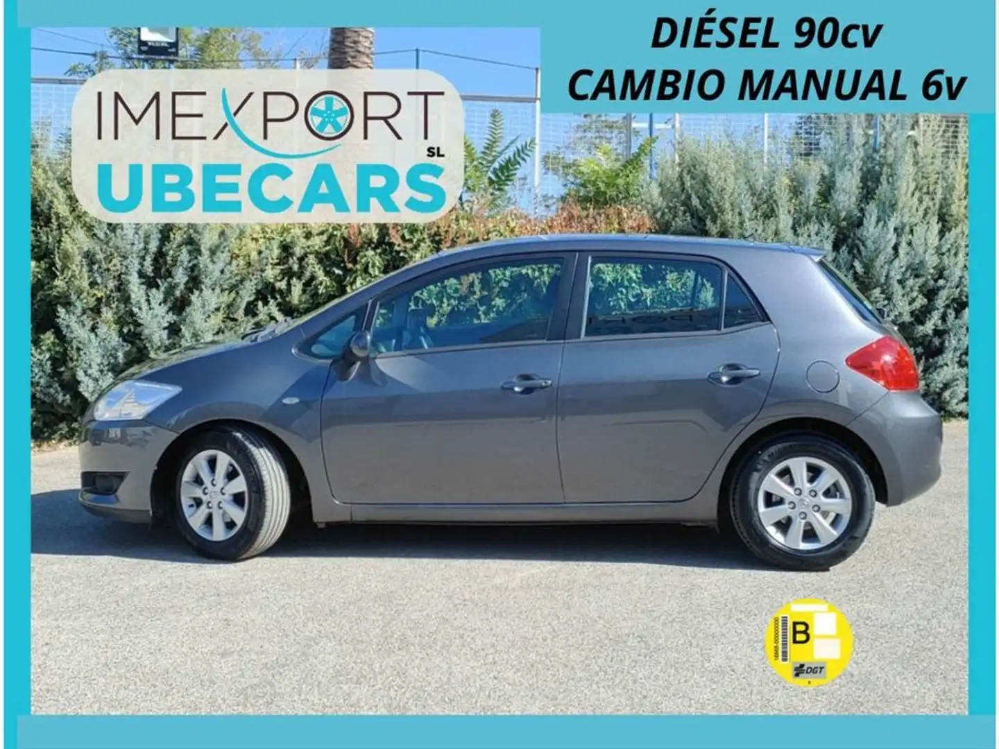 Toyota Auris 1.4 D4D Live Gris - 1