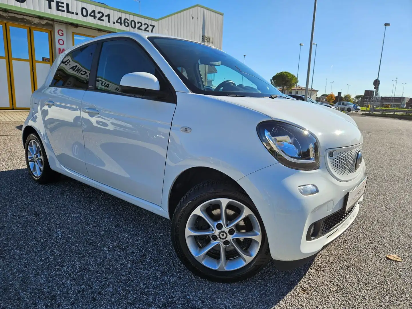 smart forFour 70 1.0 Passion Blanco - 1
