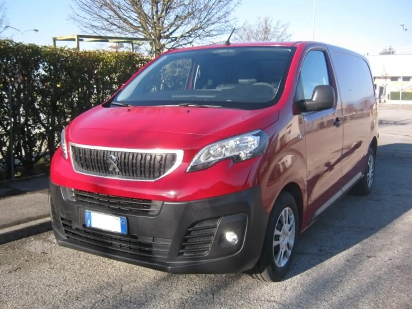 Peugeot Expert 2.0 BlueHDi 120 Premium Std NAVI Rot - 1