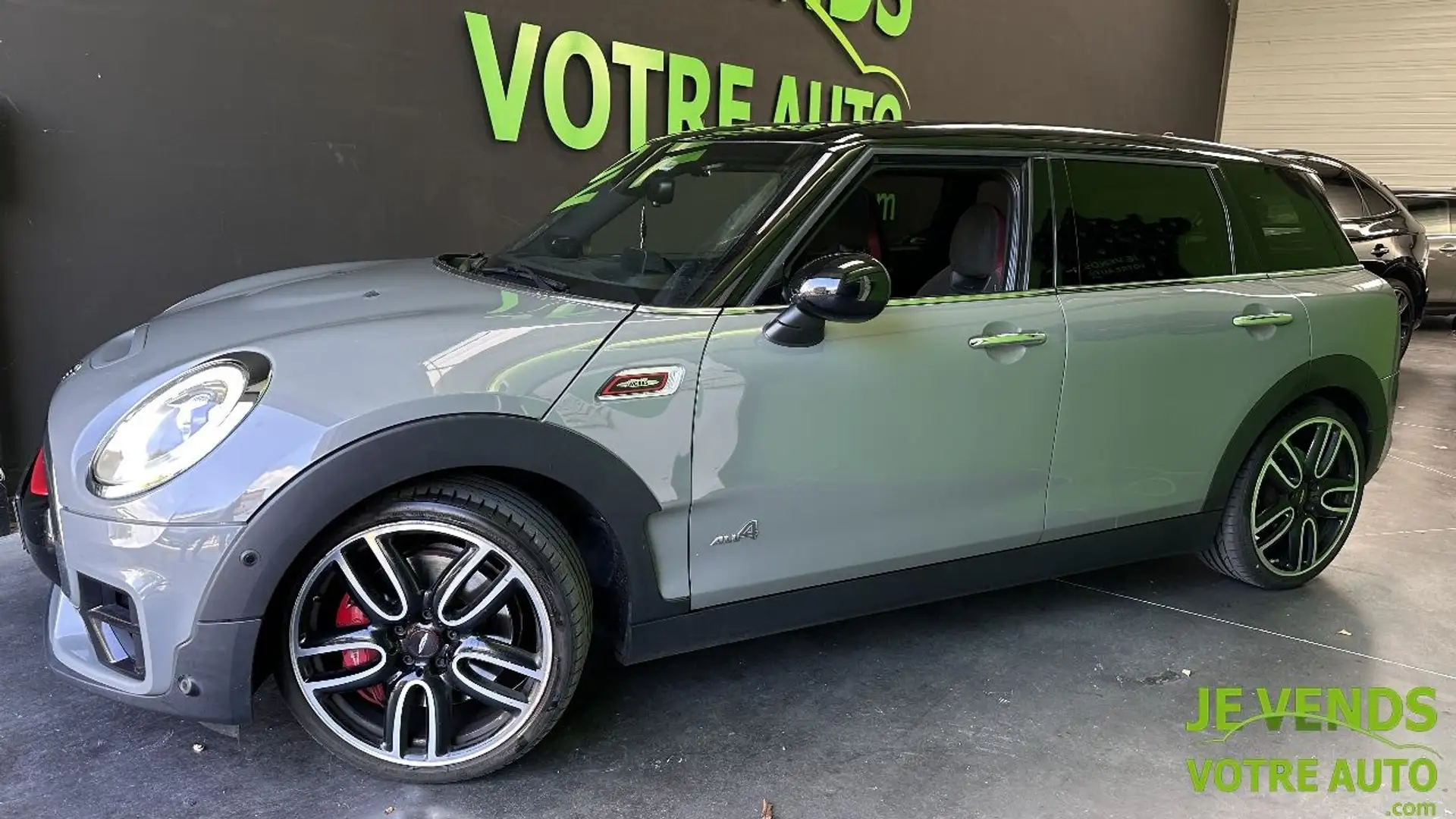 MINI One 3 (F54) Clubman JCW 2.0 i 16V ALL4 231 cv Boîte auto Grau - 1