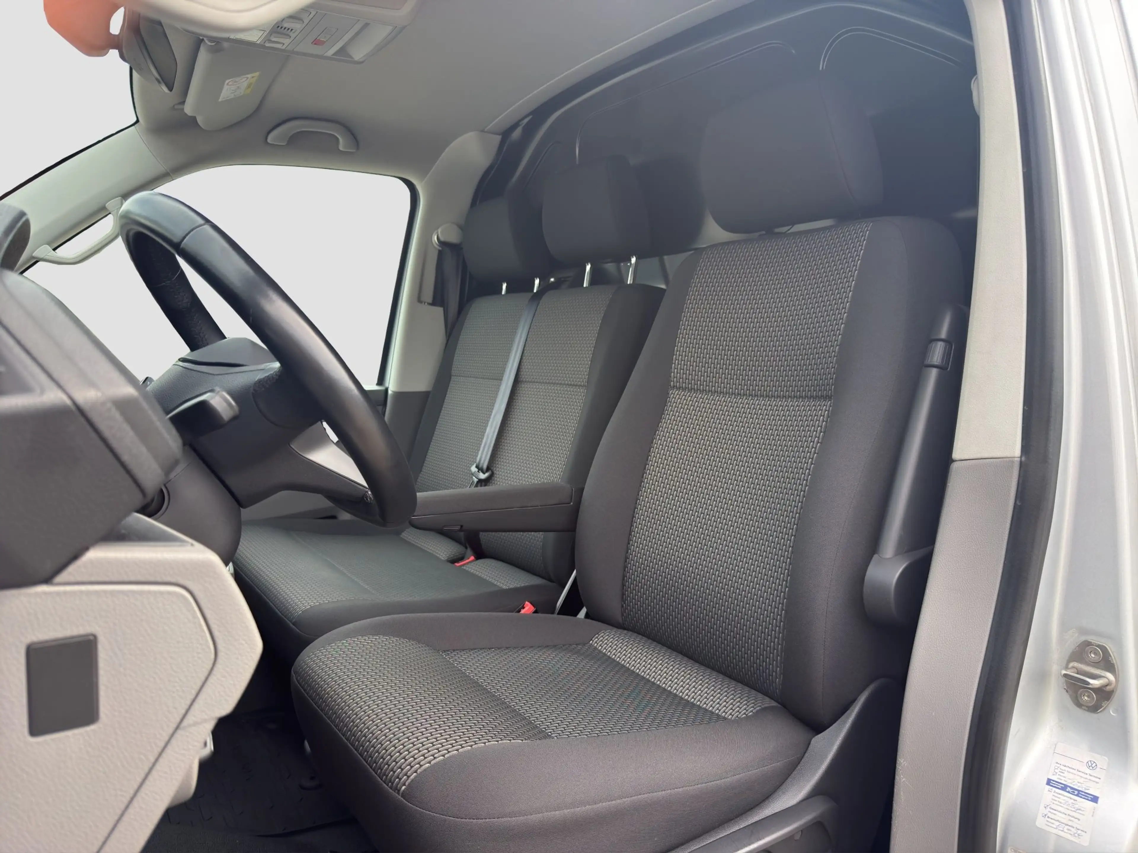 Volkswagen T6.1 Transporter 2.0 TDI Kasten KR DSG Navi/STH/Kamera/ACC-Tempomat — photo 12