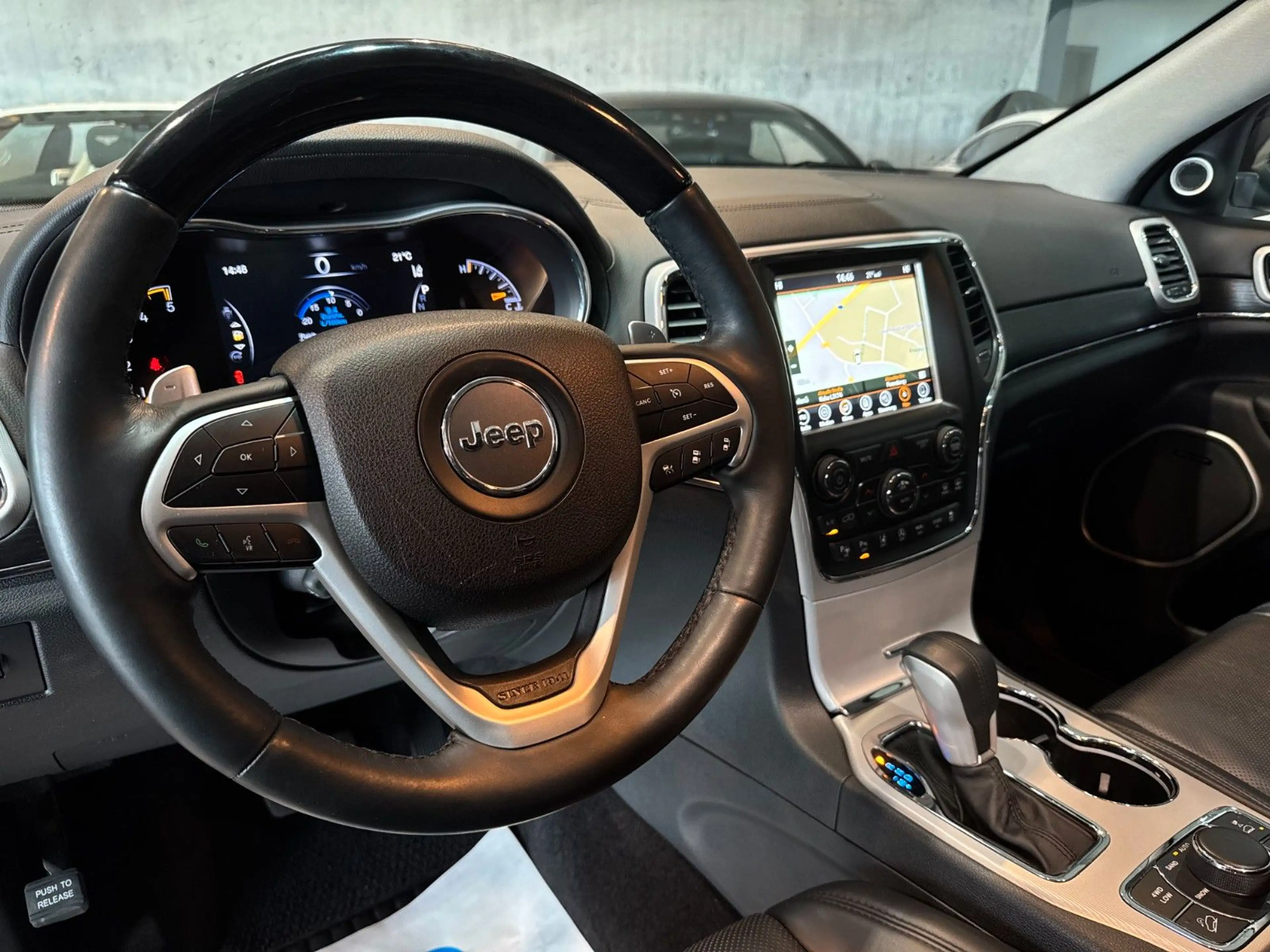 Jeep Grand Cherokee Grand/Cherokee/3.0/CRD/Summit/PANO/LED/ — photo 9