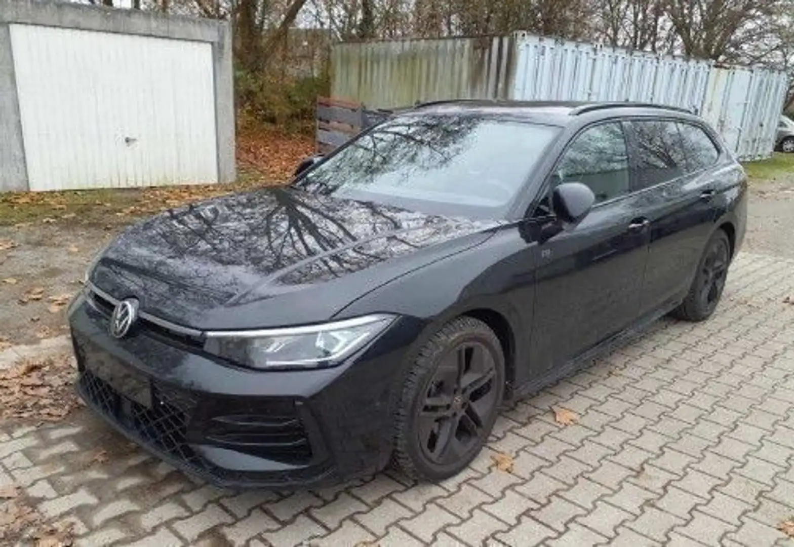 Volkswagen Passat Variant 2.0 TDI SCR 4Motion DSG R-Line *H Schwarz - 2