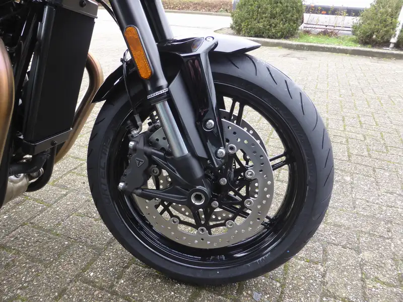 Triumph Speed Twin - foto 6