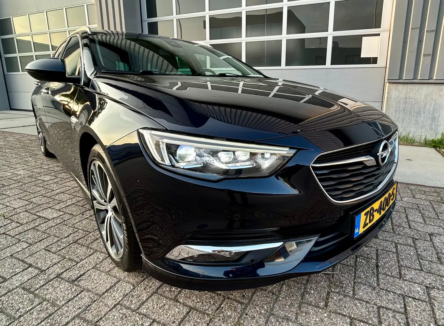 Opel Insignia Insignia OPC 1.5 Turbo 165PK Innovation Automaat Blauw - 1