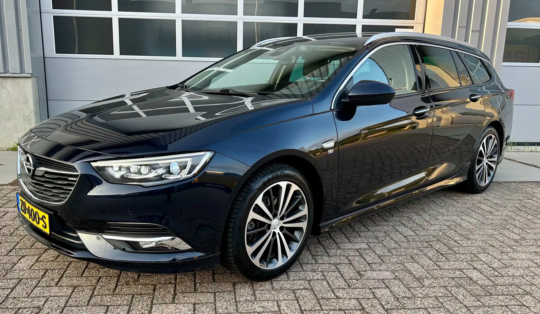 Opel Insignia Insignia OPC Auto 165pk | LEDER | TREKH | ALL-SEAS Albastru - 1