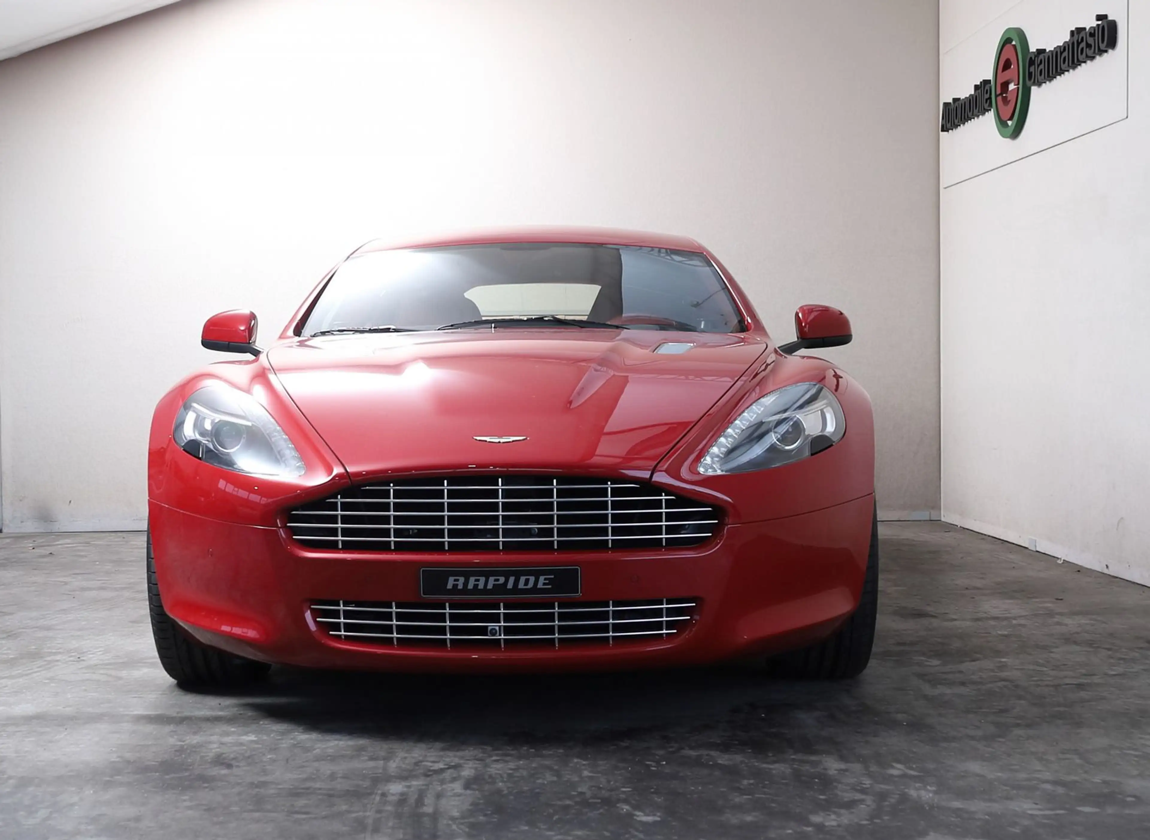 Aston Martin Rapide Rapide Individual NEW Chassis-Nummer 1 — photo 4