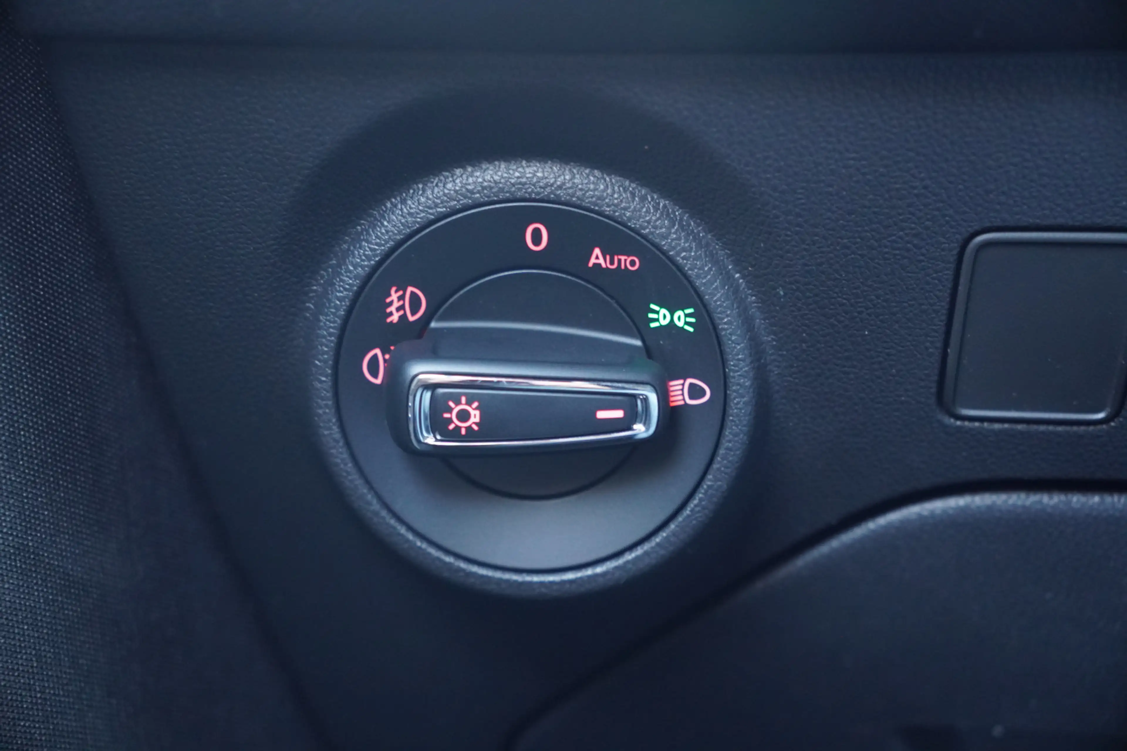 SEAT Leon 2.0 TSI FR Business Intense - 190 PK - VIRT. COCKP — photo 26