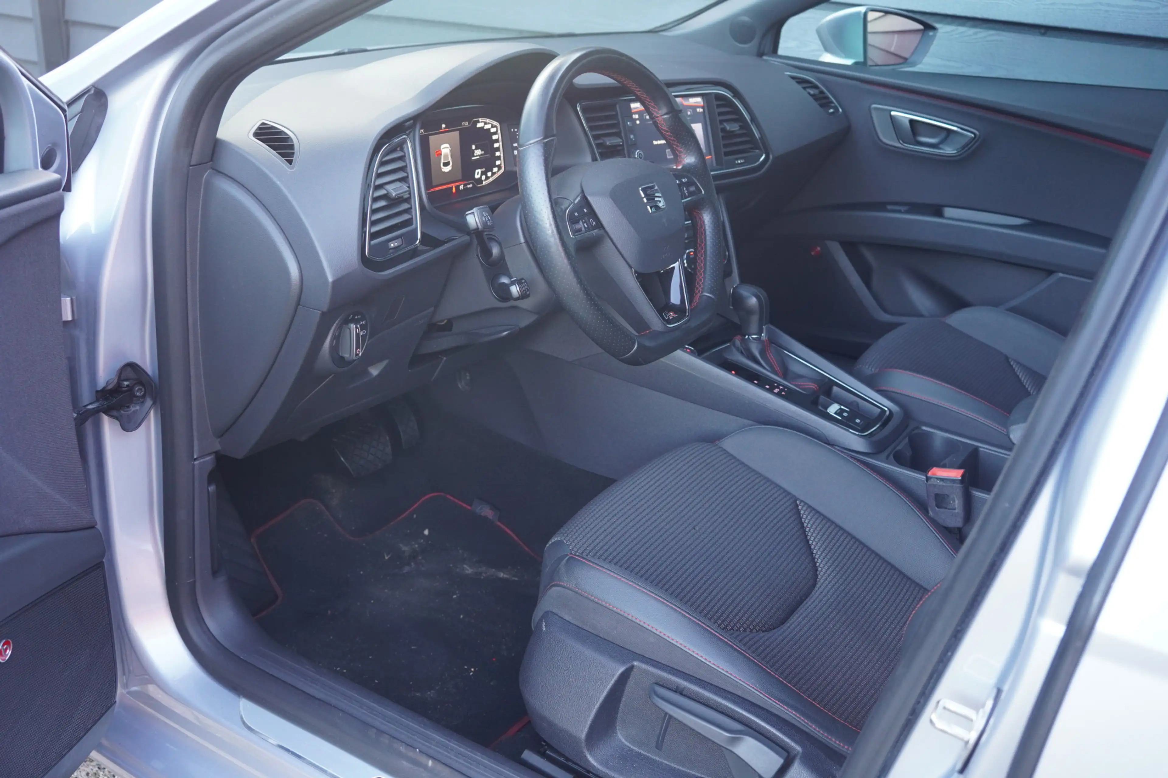 SEAT Leon 2.0 TSI FR Business Intense - 190 PK - VIRT. COCKP — photo 22