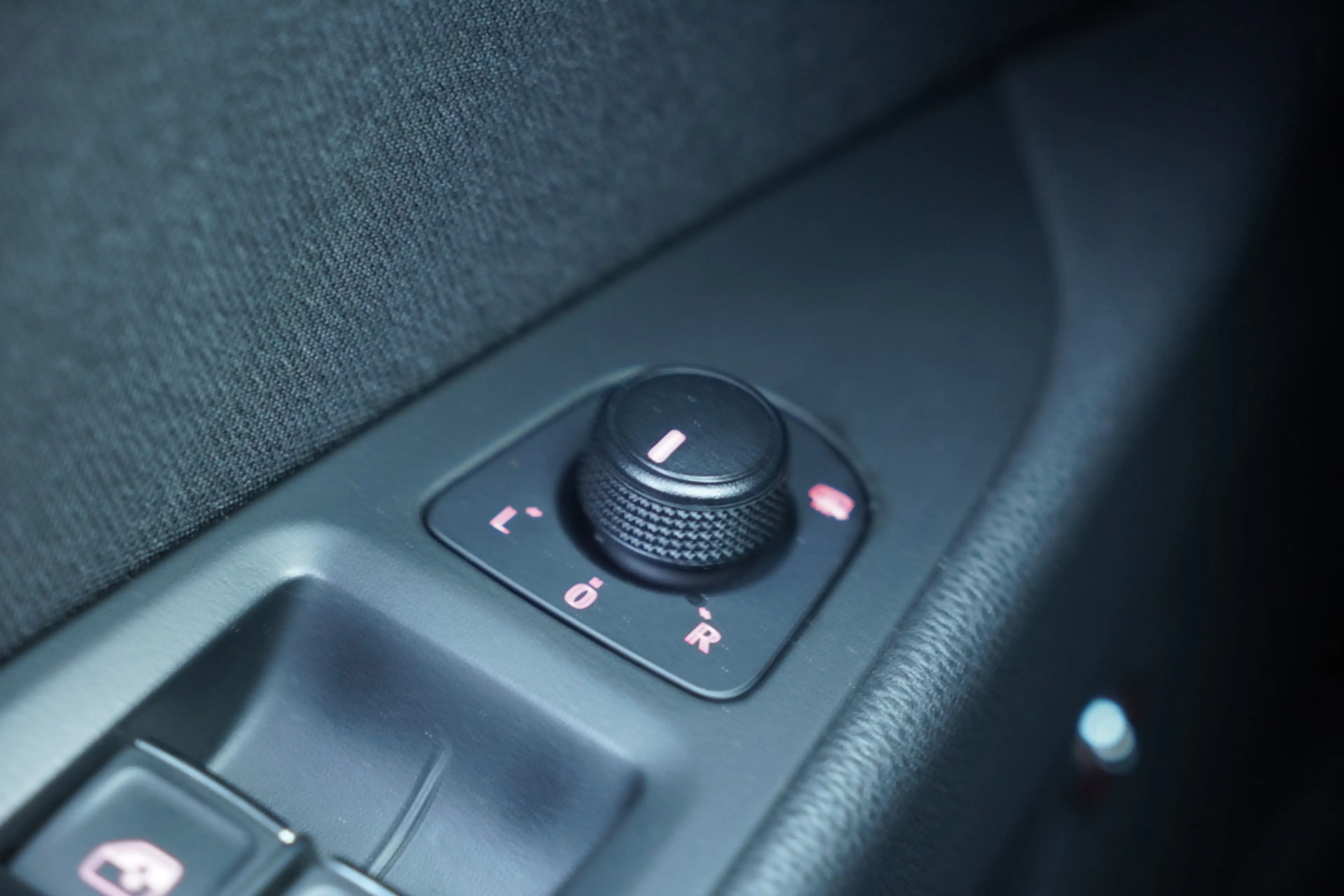 SEAT Leon 2.0 TSI FR Business Intense - 190 PK - VIRT. COCKP — photo 24