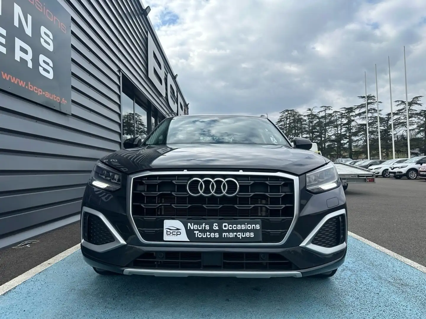 Audi Q2 35 TFSI 150CH ADVANCED S TRONIC 7 Gris - 2