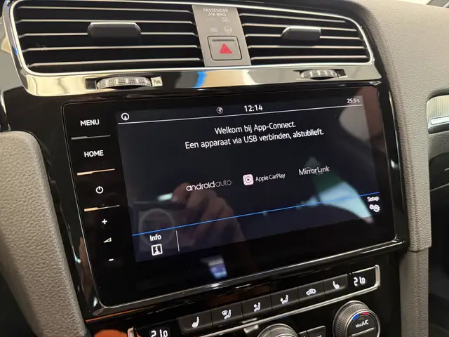 Volkswagen Golf view 15