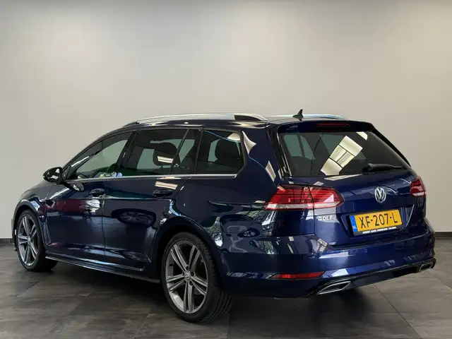 Volkswagen Golf view 2