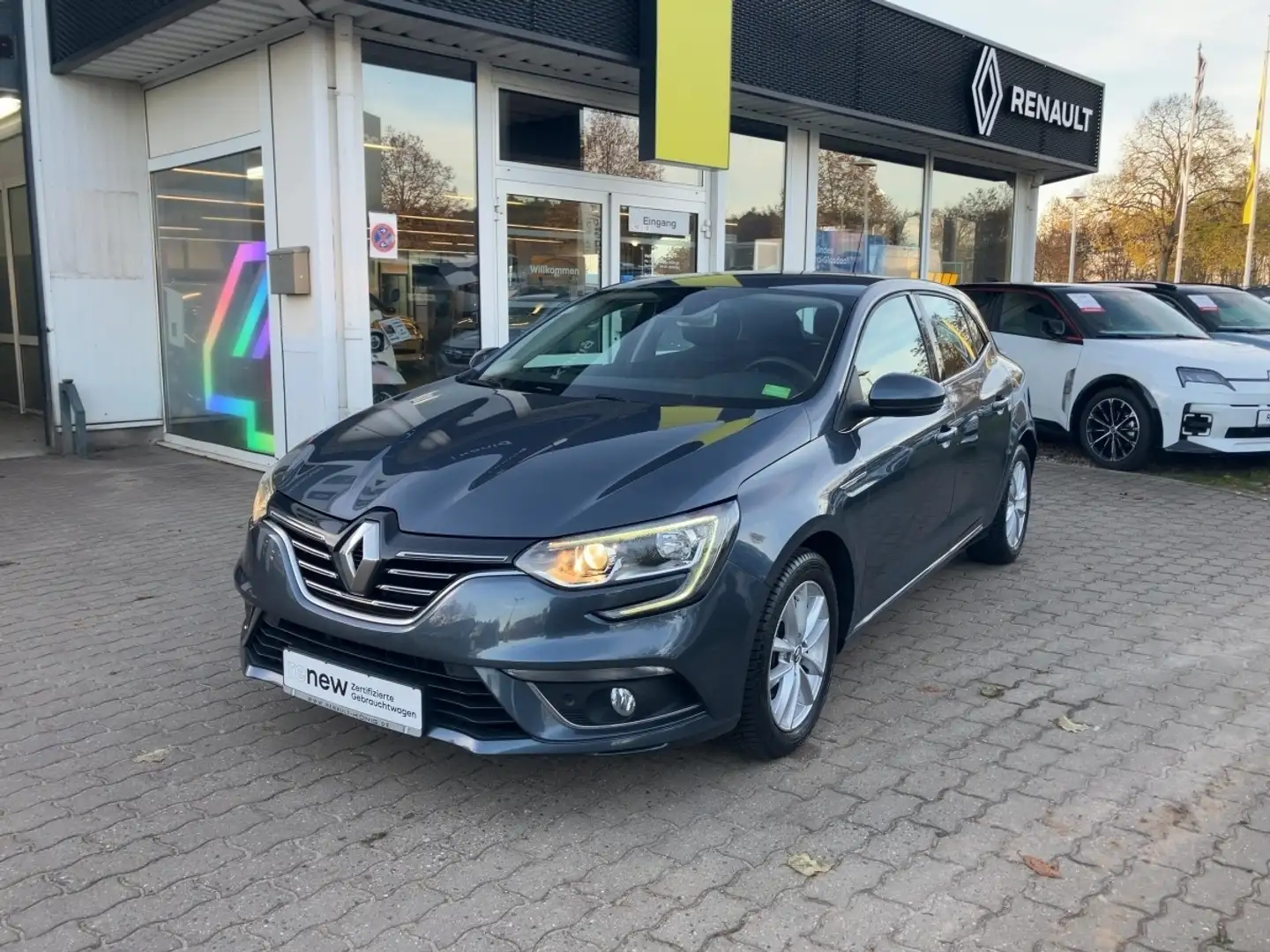Renault Megane 4 Lim. Intens TCe130 *Navi*PDC*Tempomat* Grau - 2