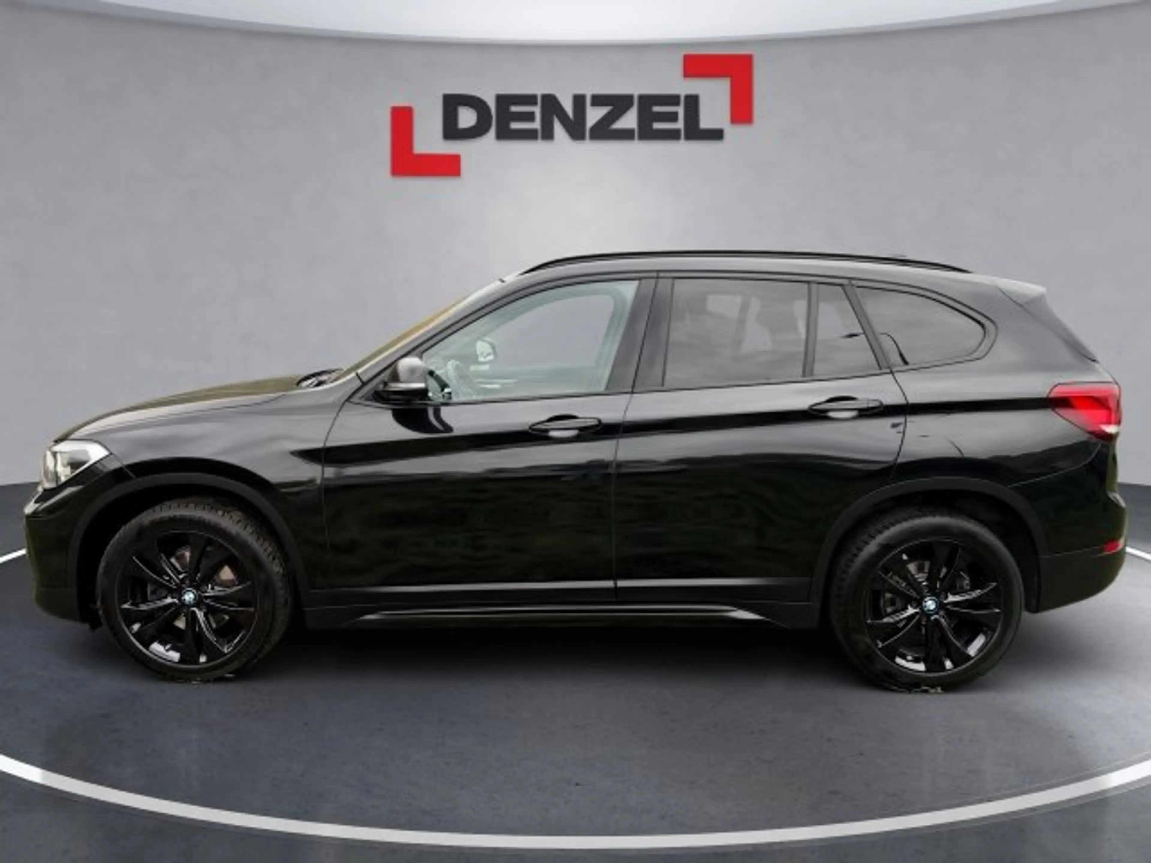 BMW X1 xDrive18d Aut. — photo 2