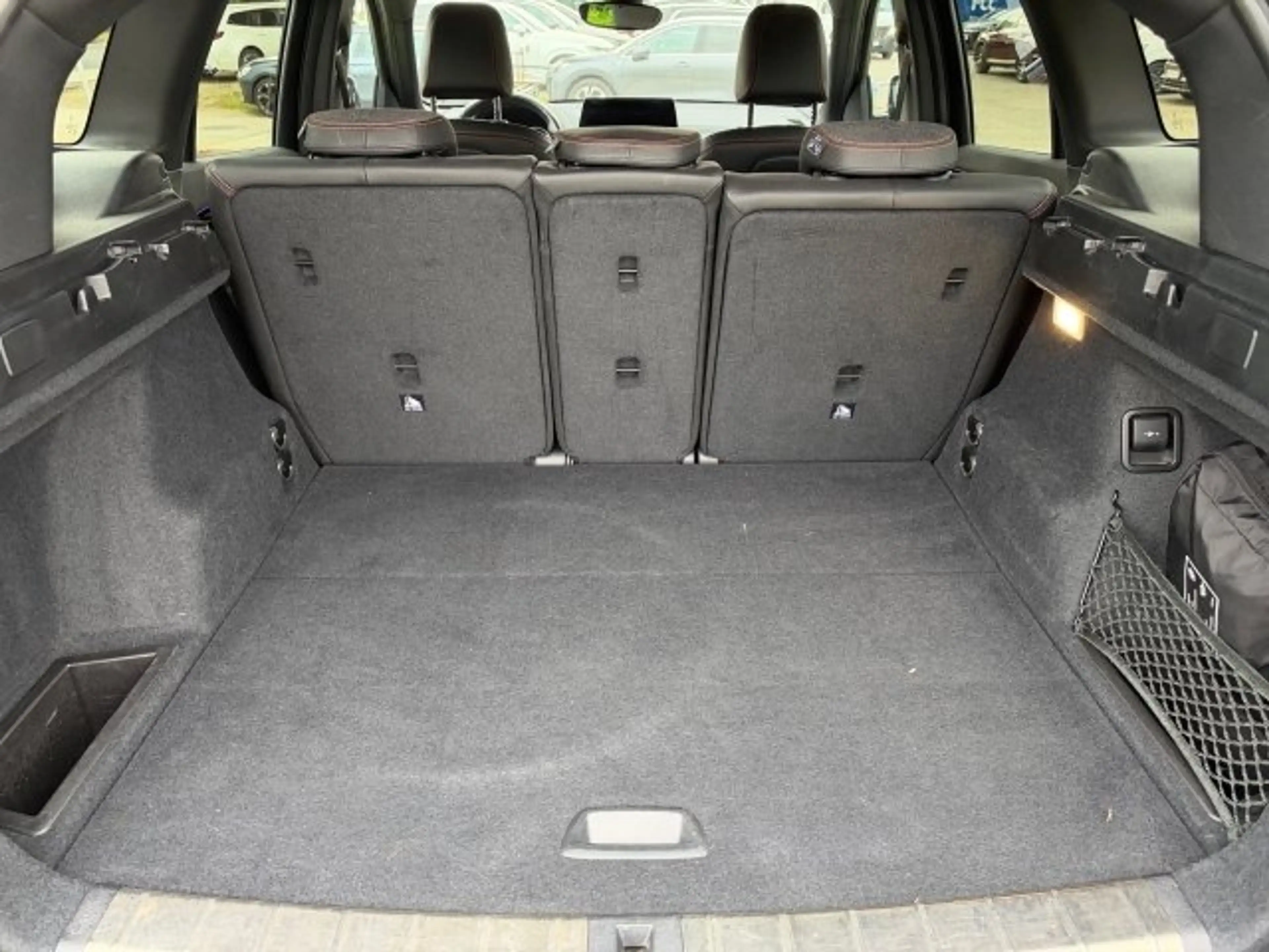 BMW X1 xDrive18d Aut. — photo 13