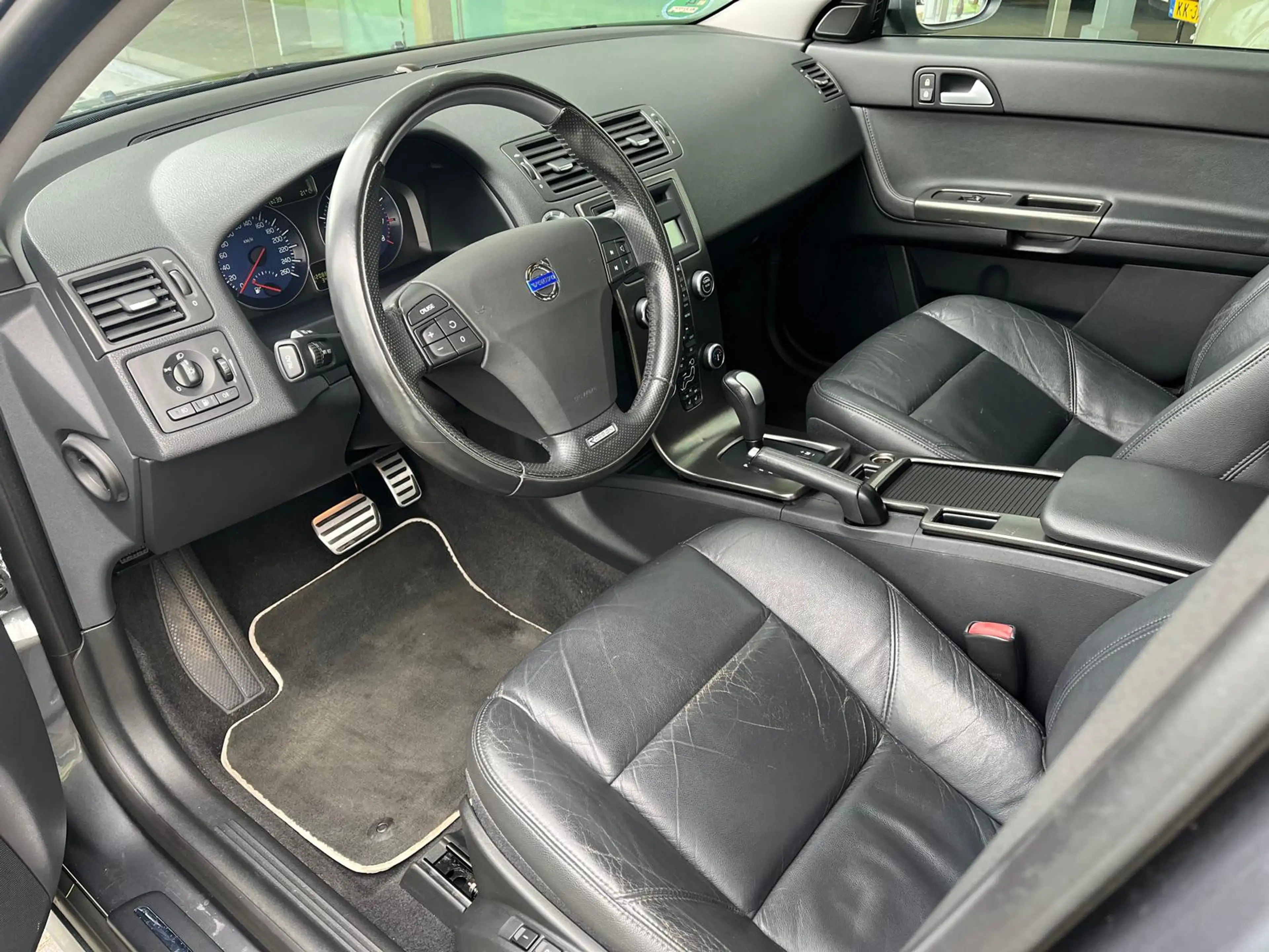 Volvo V50 2.5 T5 R-Design Automaat | Rijklaar incl garantie — photo 9