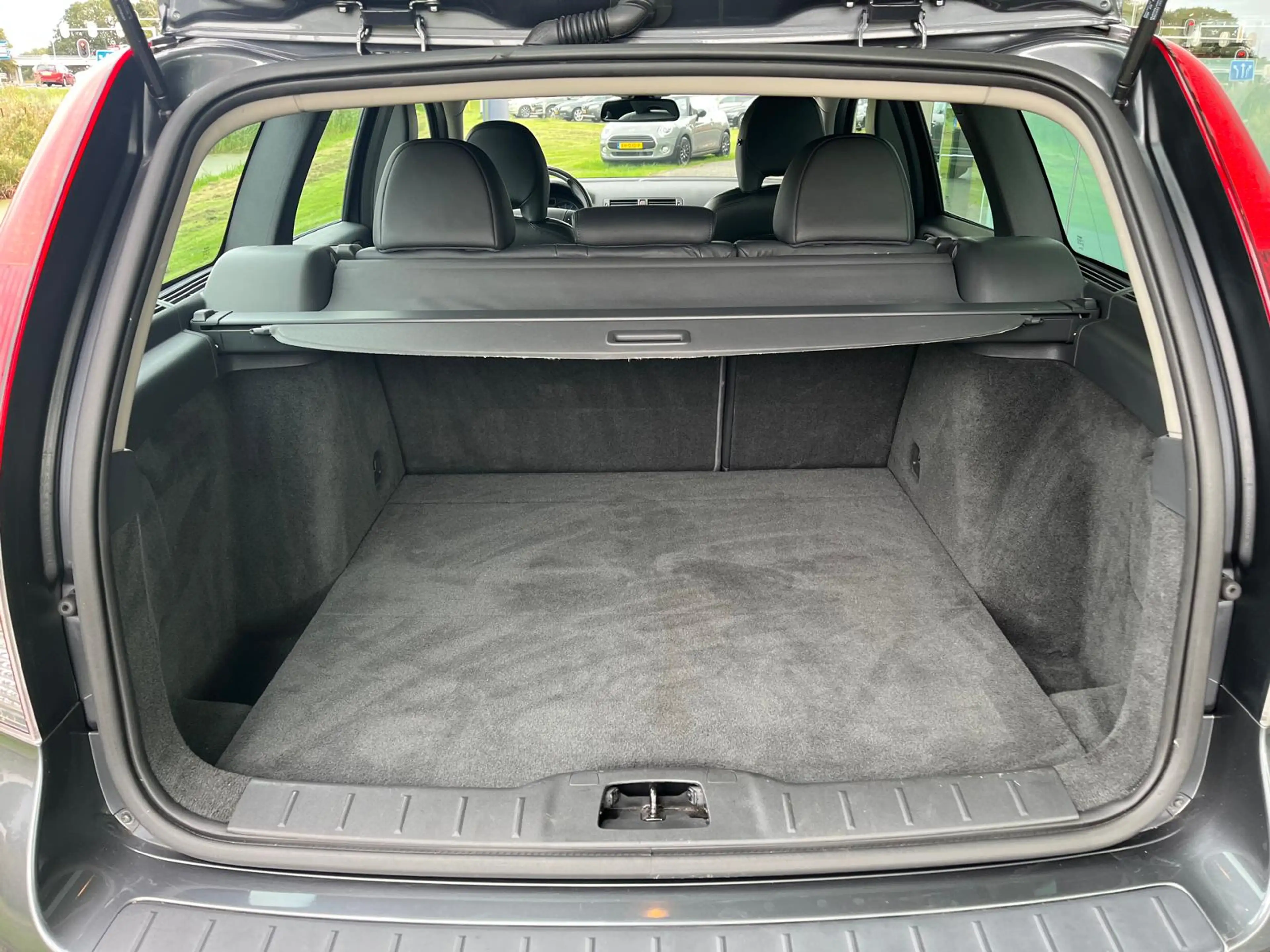 Volvo V50 2.5 T5 R-Design Automaat | Rijklaar incl garantie — photo 19
