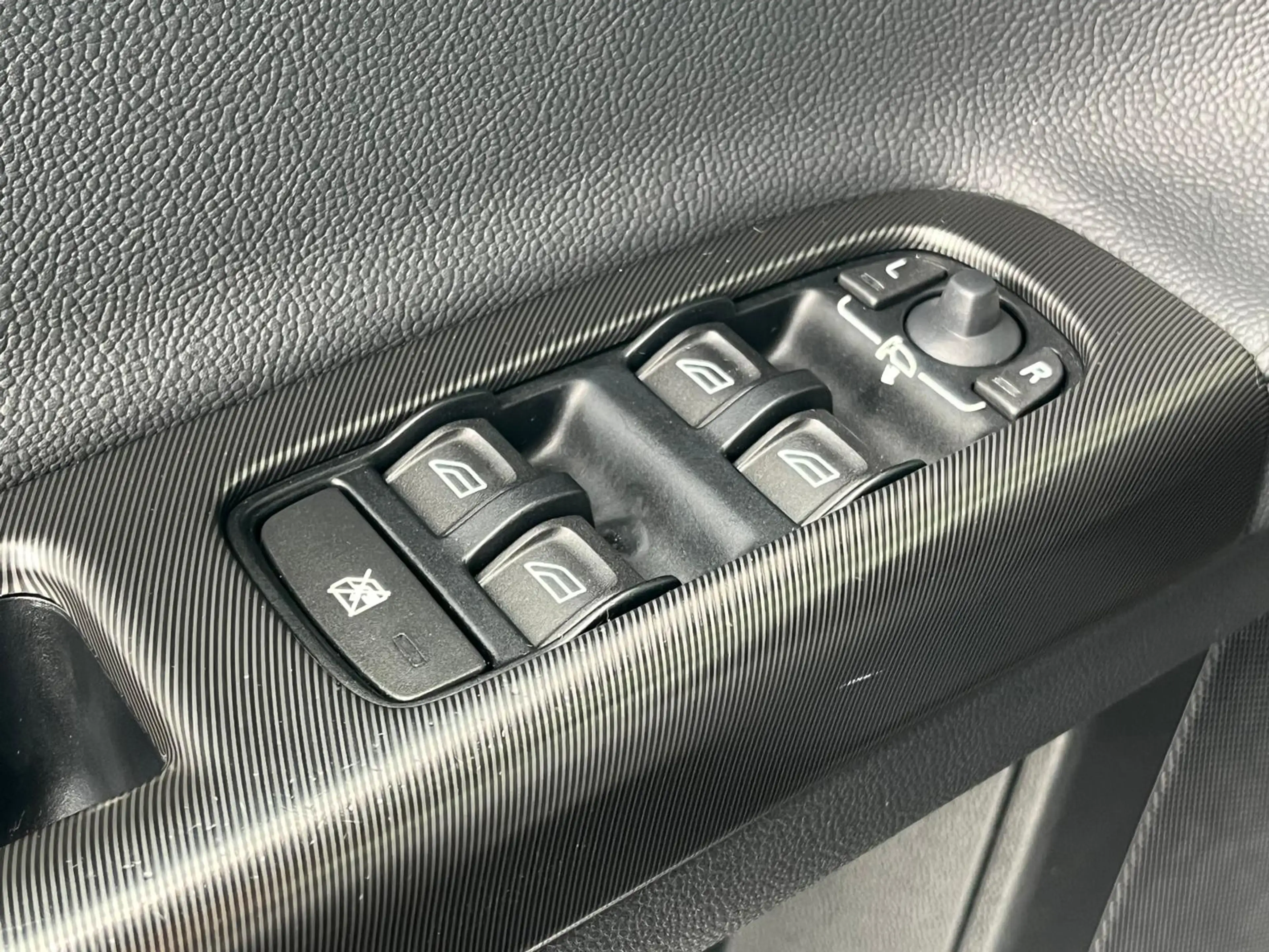 Volvo V50 2.5 T5 R-Design Automaat | Rijklaar incl garantie — photo 13