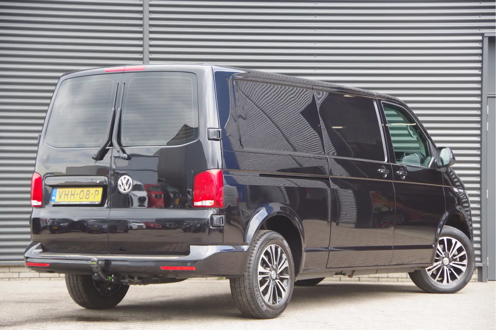 Volkswagen T6.1 Transporter 2.0 TDI L2 BULLI, 3-ZITS, 150PK AUT. LED, ADAPT. C Noir - 2