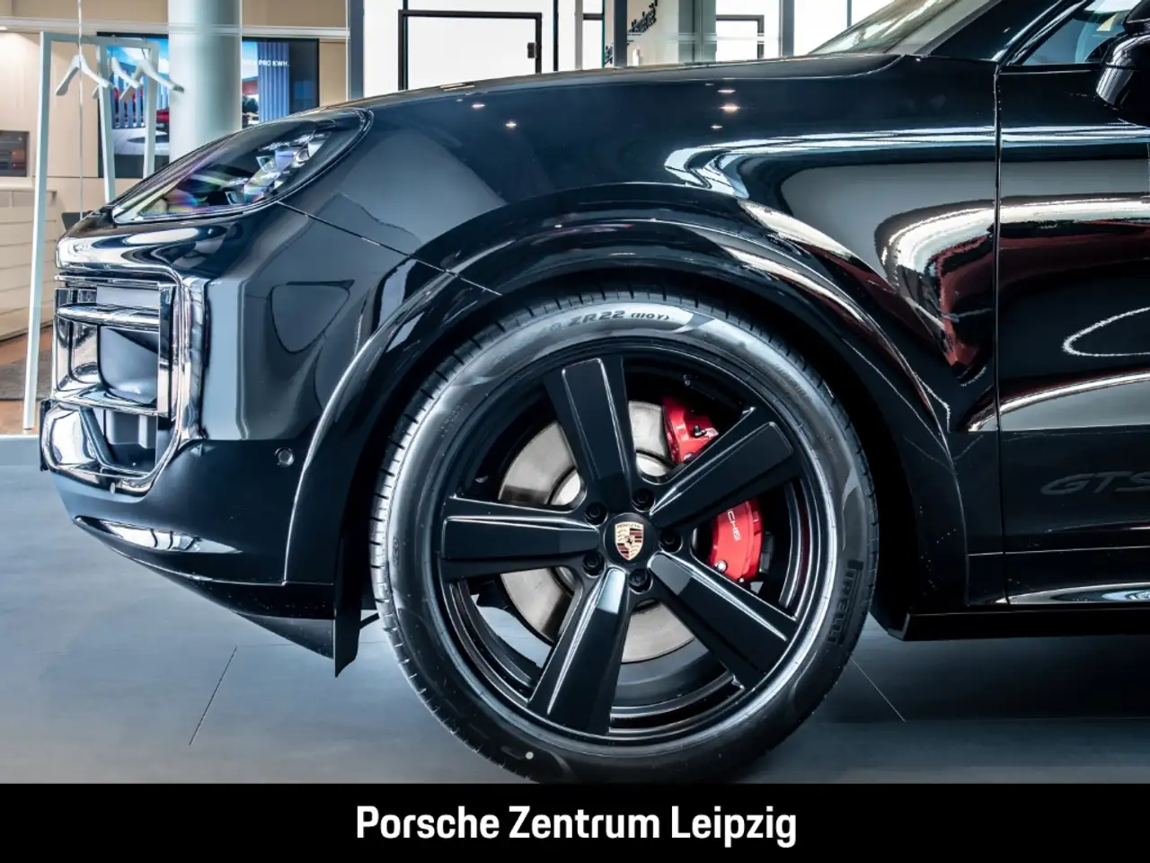 Porsche Cayenne GTS Coupe Burmester HA-Lenkung HeadUp AHK 7