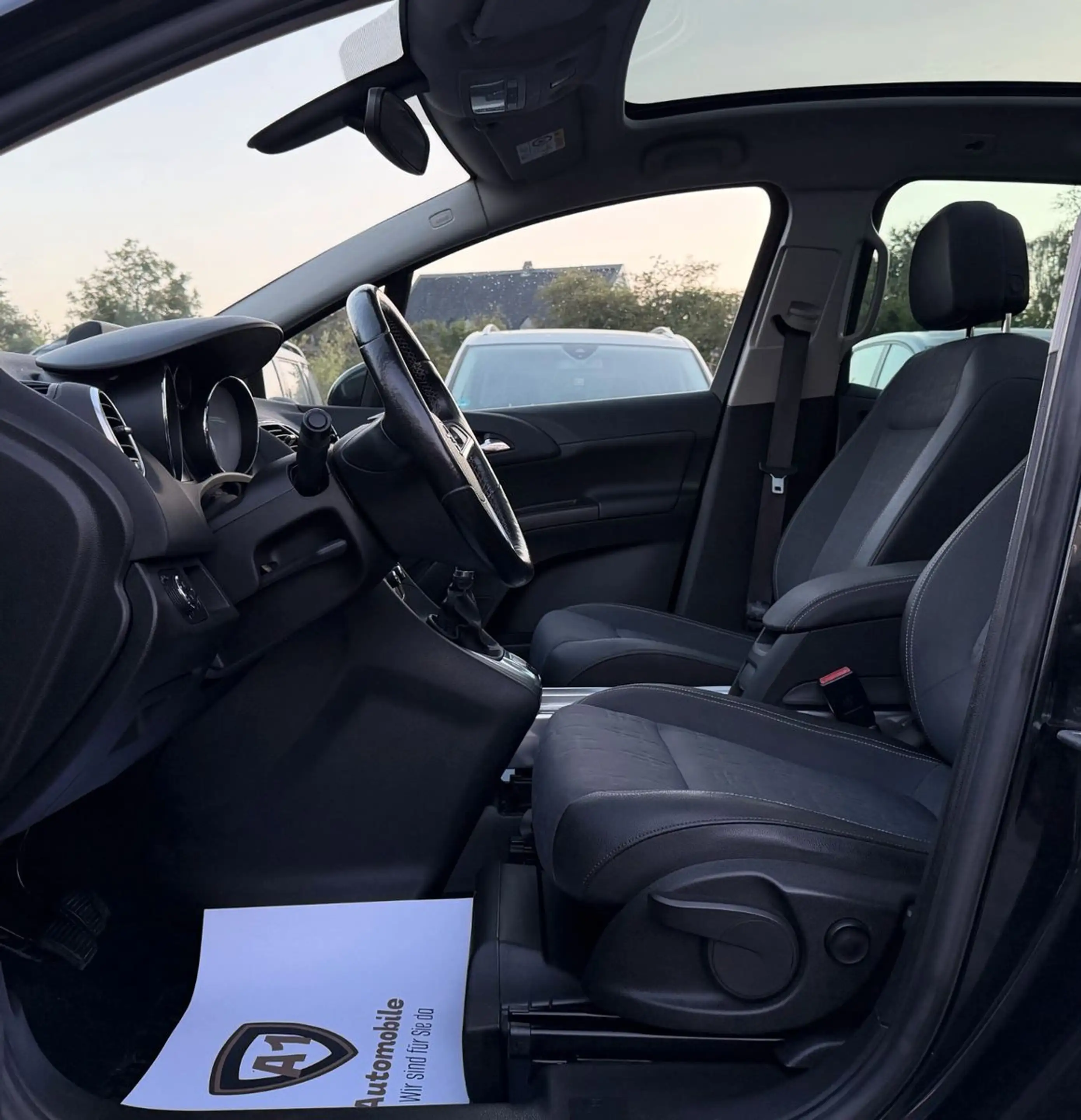 Opel Meriva B Innovation°PANORAMA°LED°NAVI°PDC — photo 8