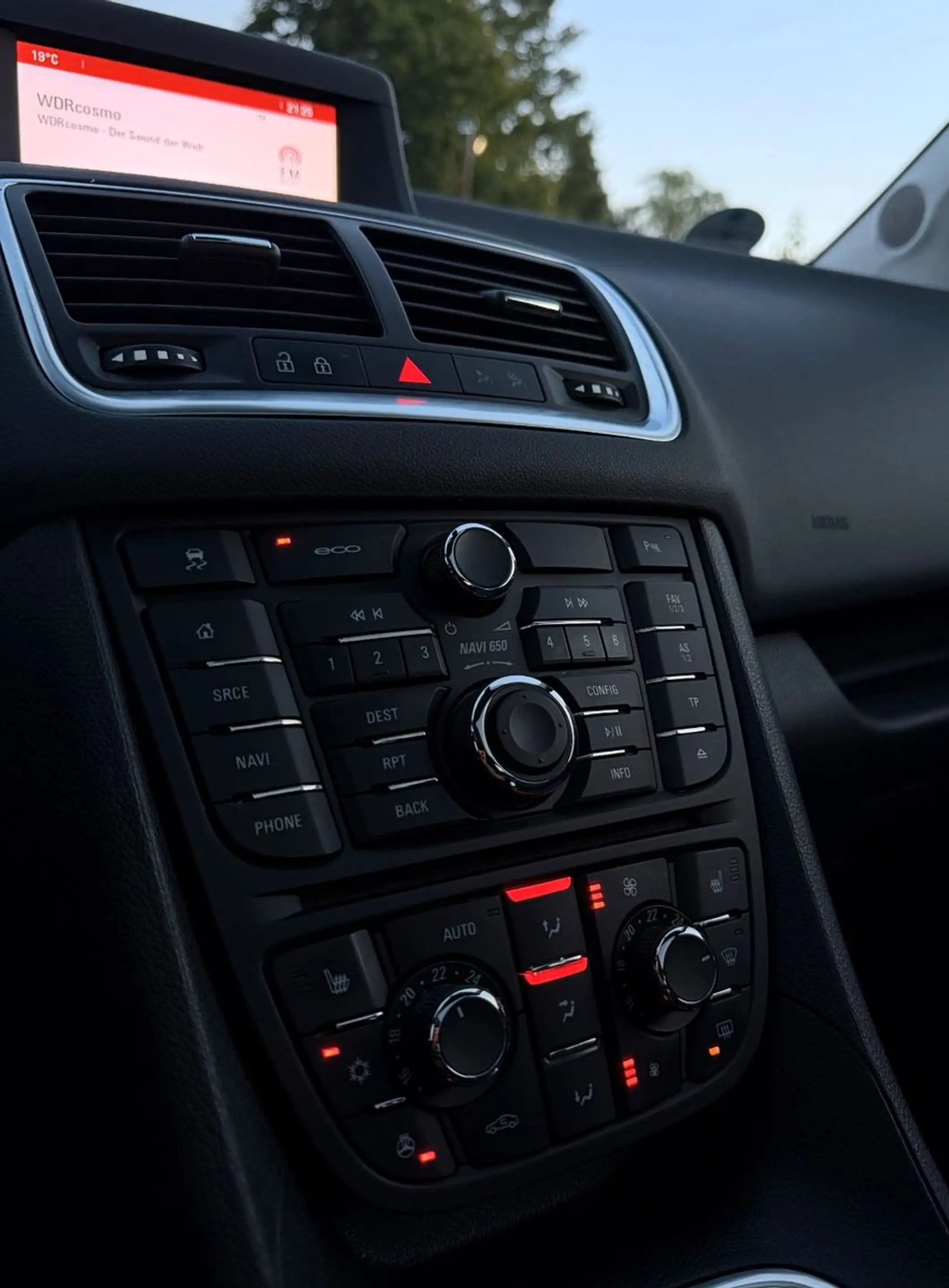 Opel Meriva B Innovation°PANORAMA°LED°NAVI°PDC — photo 14
