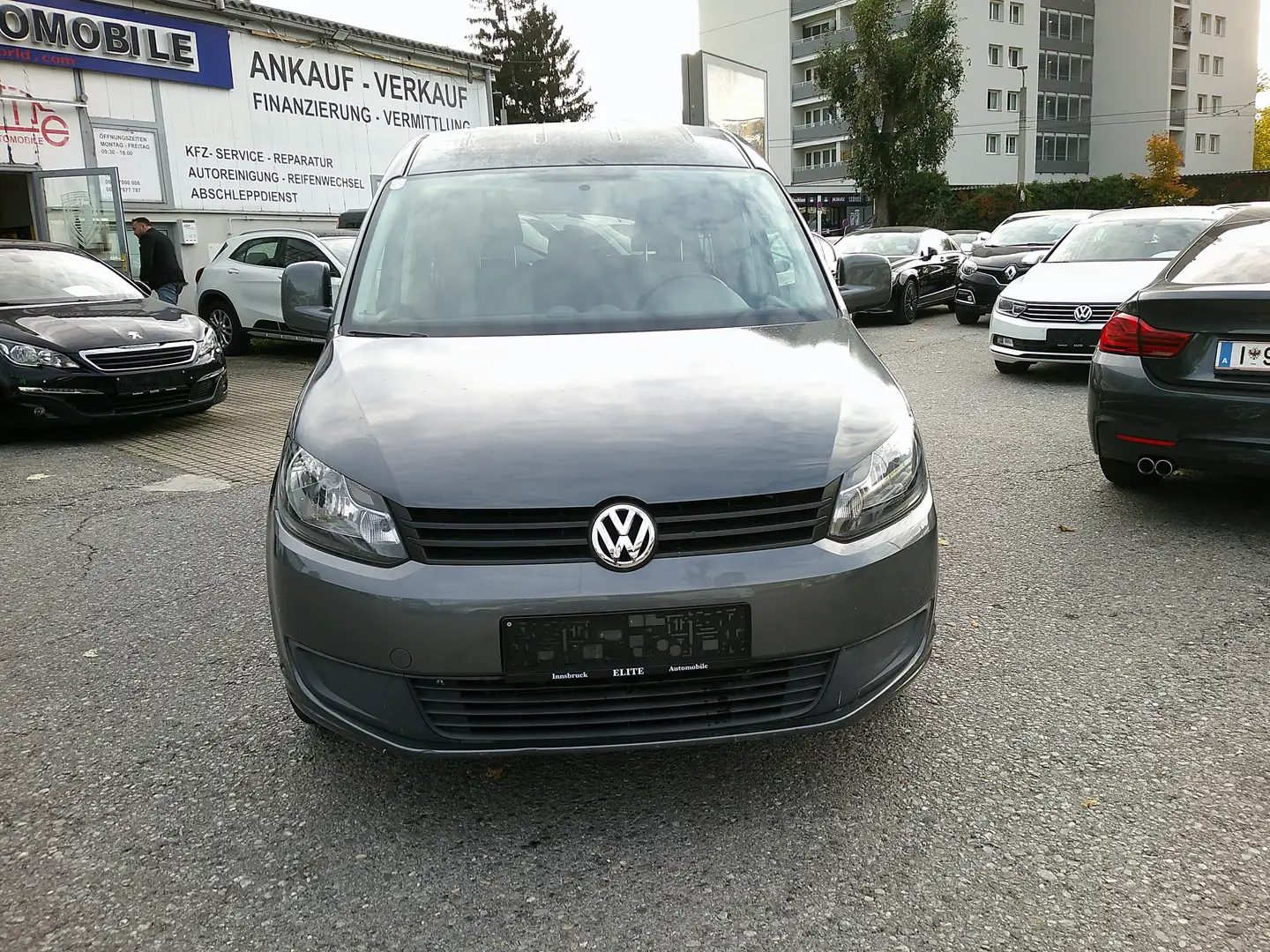 Volkswagen Caddy Maxi Trendline Grau - 2