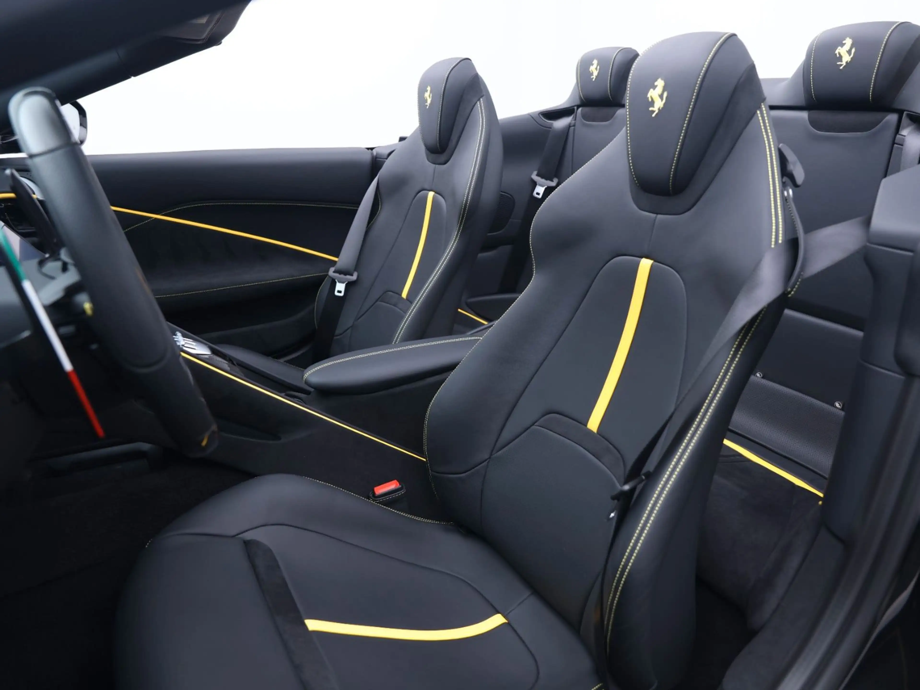 Ferrari Roma Spider ***Ferrari Frankfurt*** — photo 11