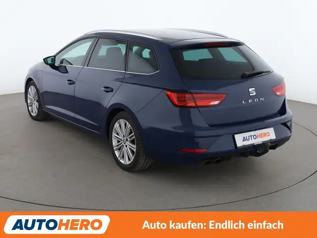 SEAT Leon view 4