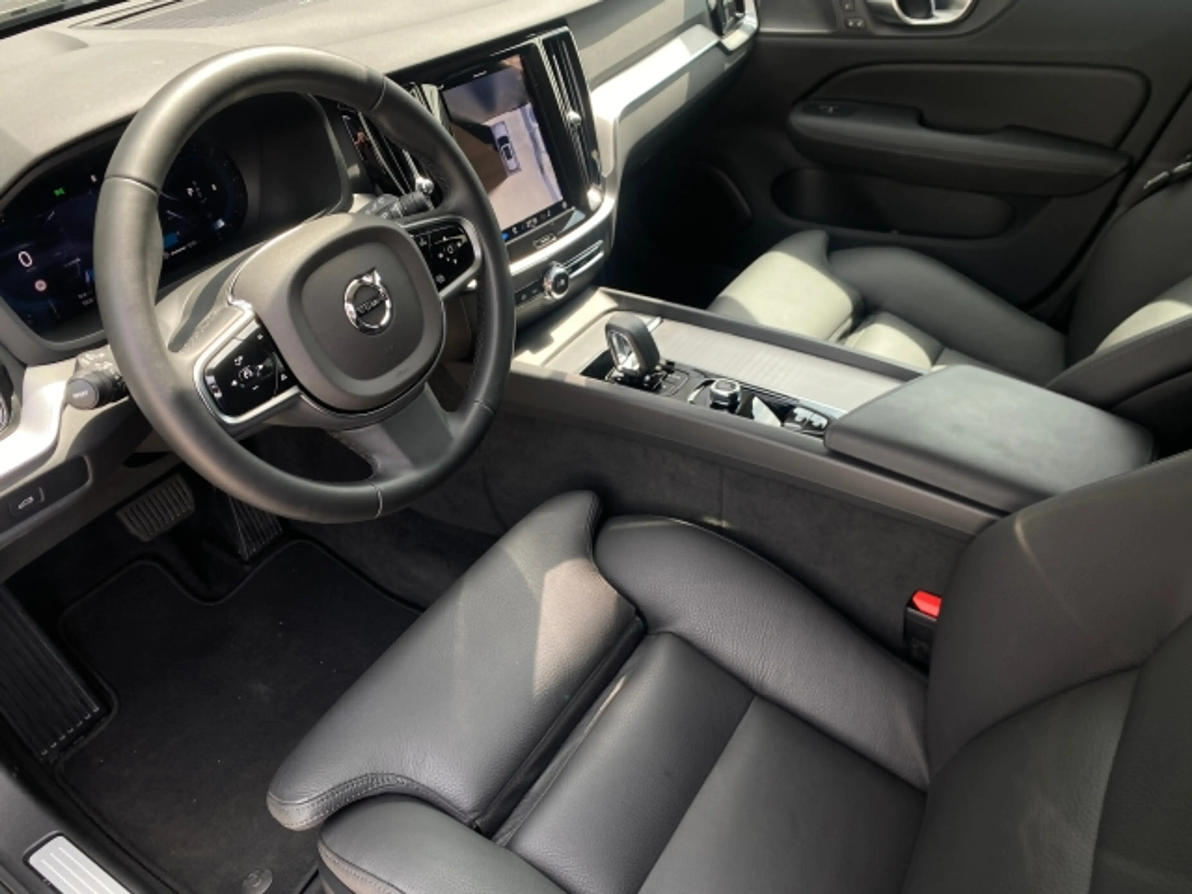 Volvo V60 T6 PHEV AWD Plus Dark Aut. — photo 9