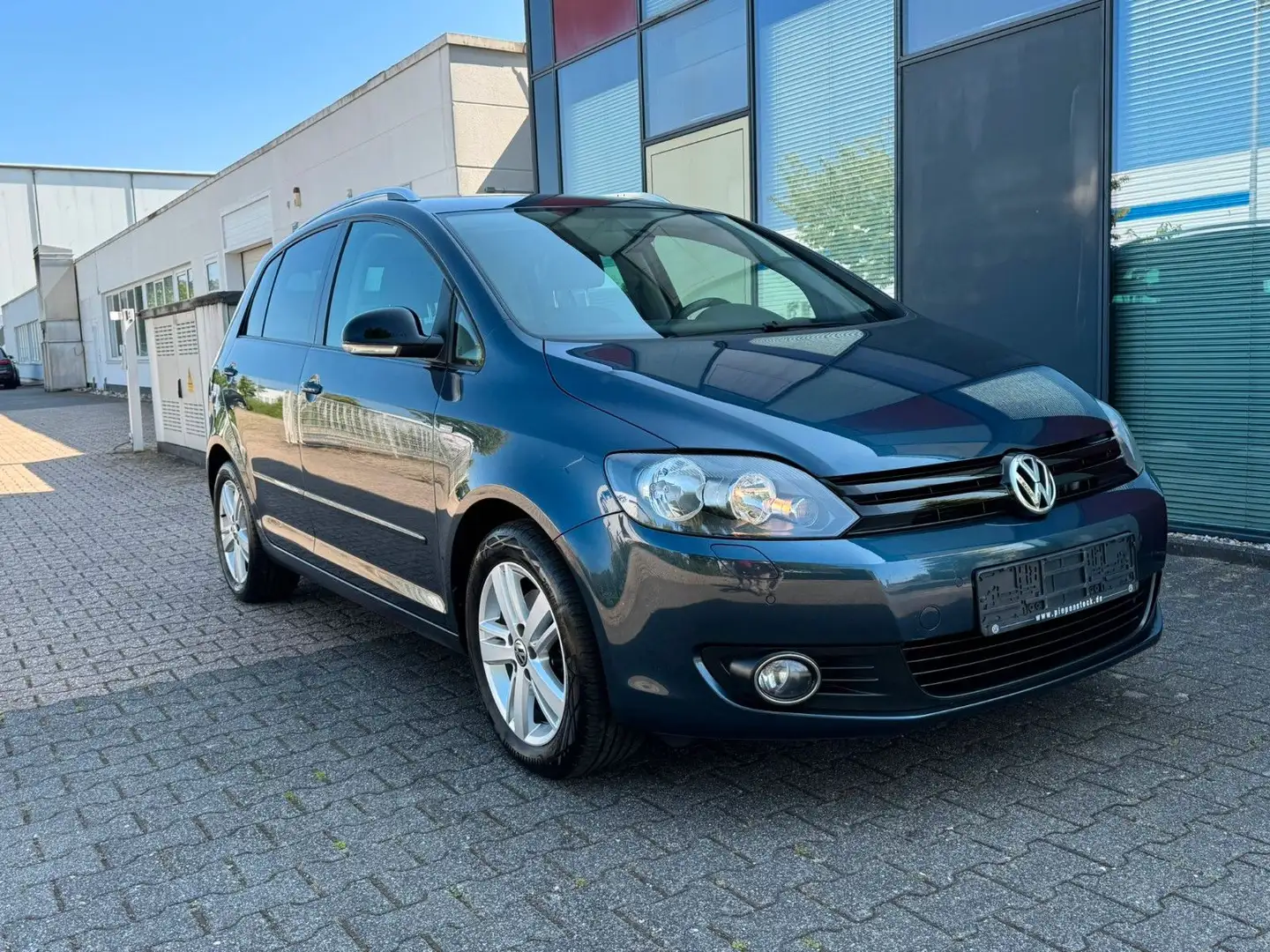 Volkswagen Golf Plus VI Match Automatik-Standhe-SHZ-BT-Navi Azul - 2