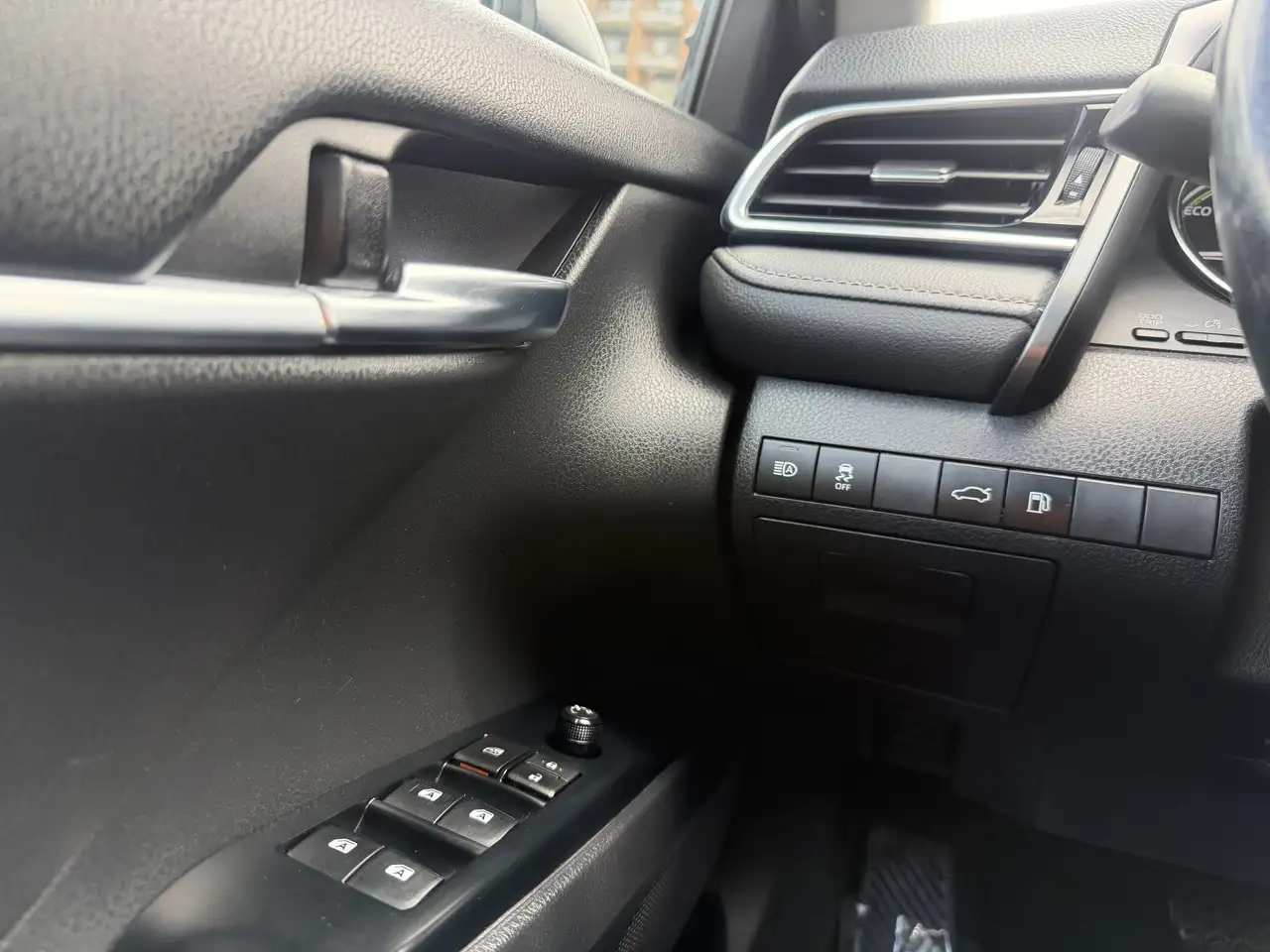 Toyota Camry снимка Toyota Camry
