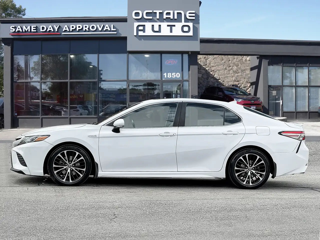 Toyota Camry снимка Toyota Camry