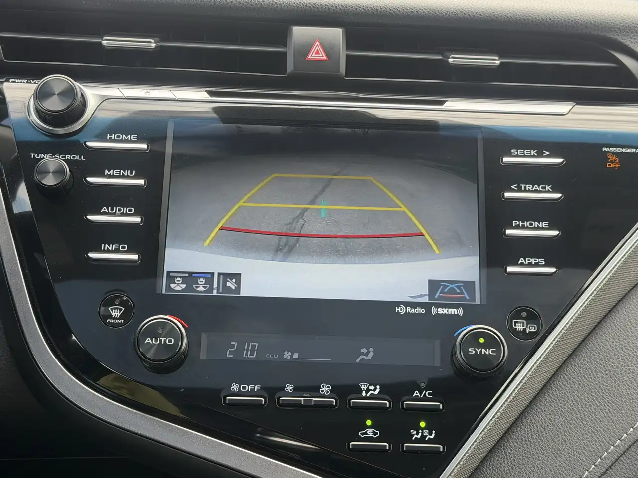 Toyota Camry снимка Toyota Camry