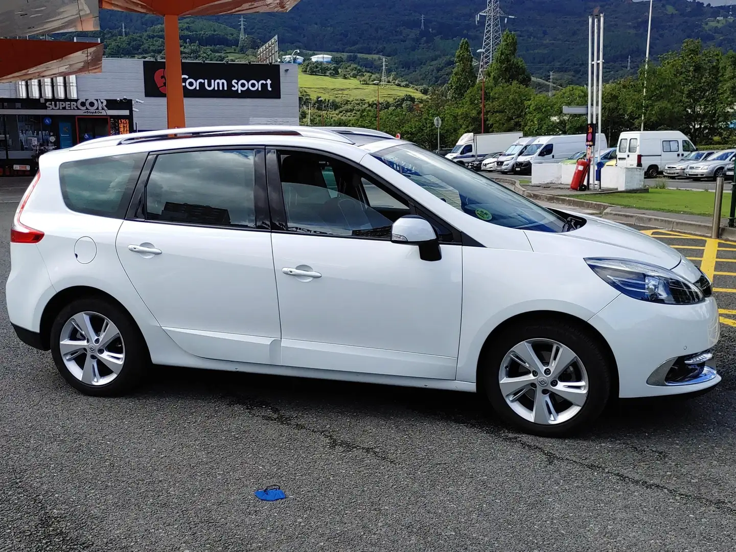 Renault Grand Scenic Grand Scénic 1.6dCi Energy Dynamique 7pl. Beyaz - 1