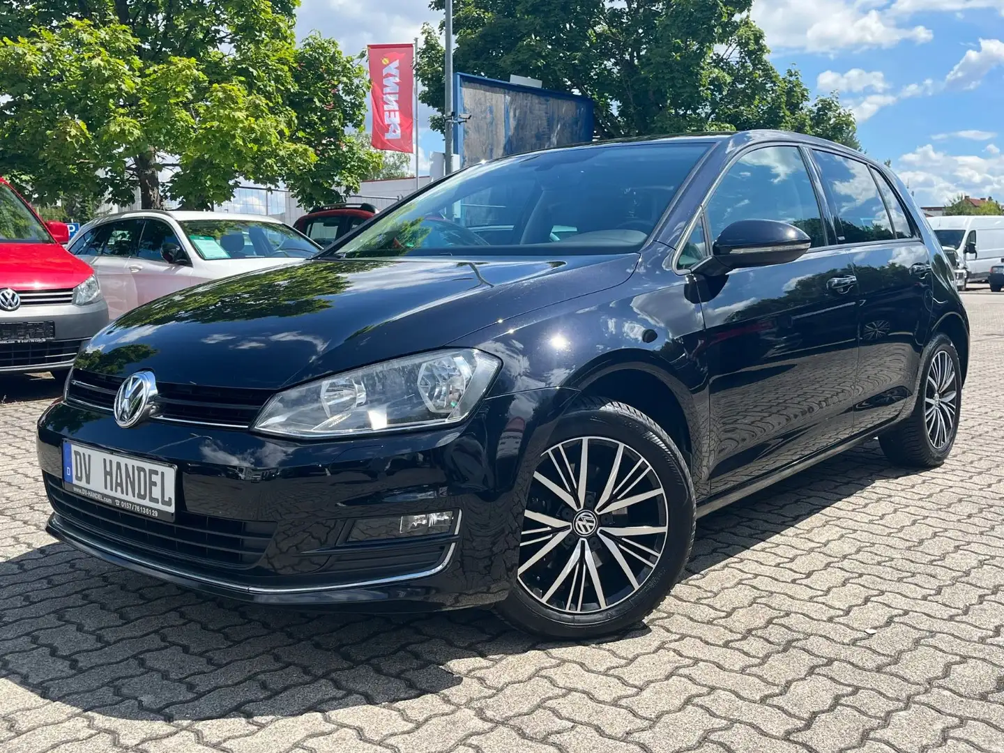 Volkswagen Golf VII Allstar *Navi/PDC/Sitzhzg.* Schwarz - 1