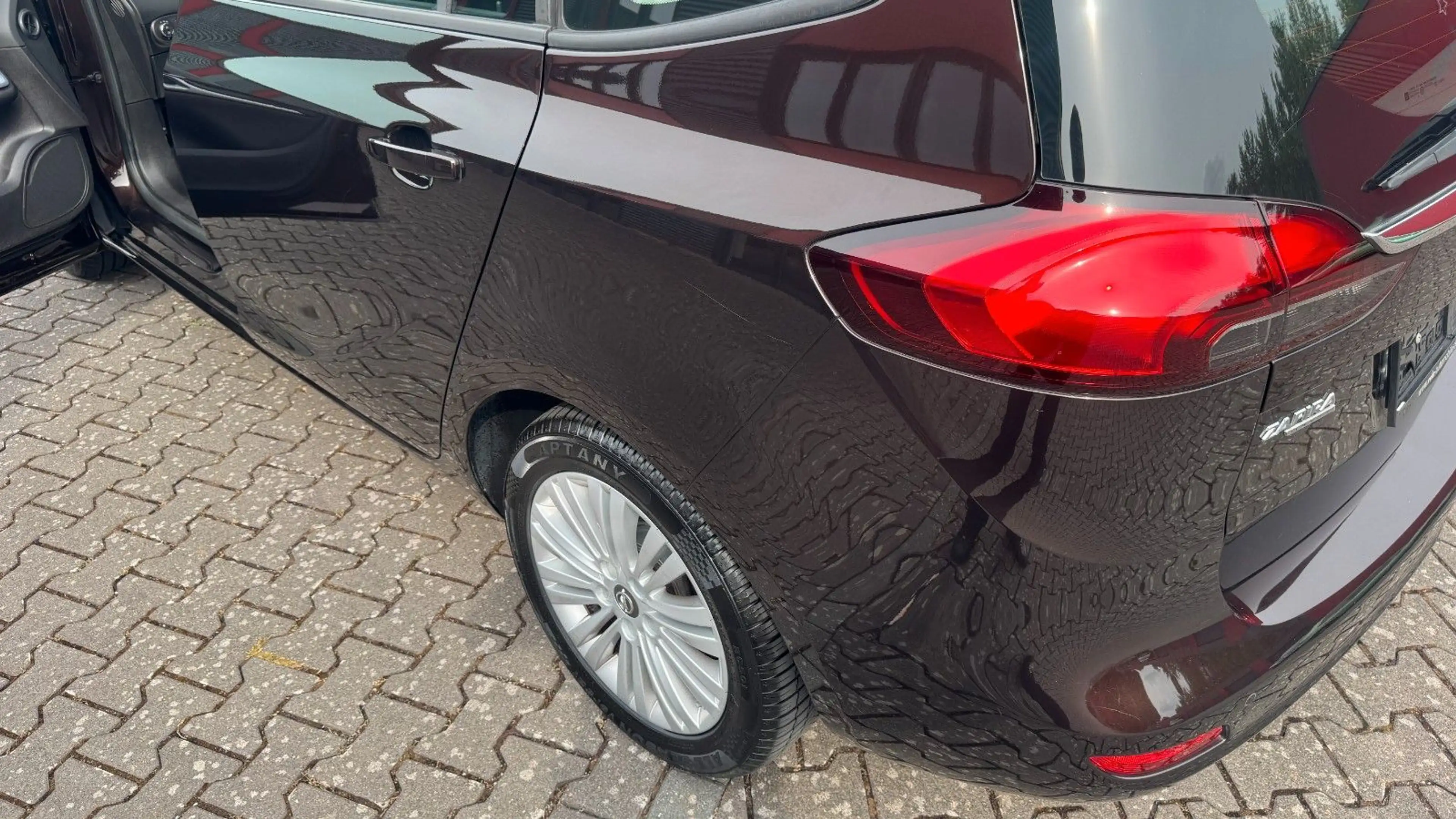 Opel Zafira Tourer Zafira C Tourer Style Family Plus AHK — photo 10
