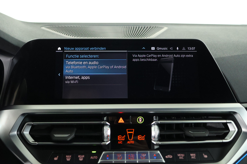 BMW 330 3-serie Touring 330e xDrive M-Sport / Laser-LED / — photo 24
