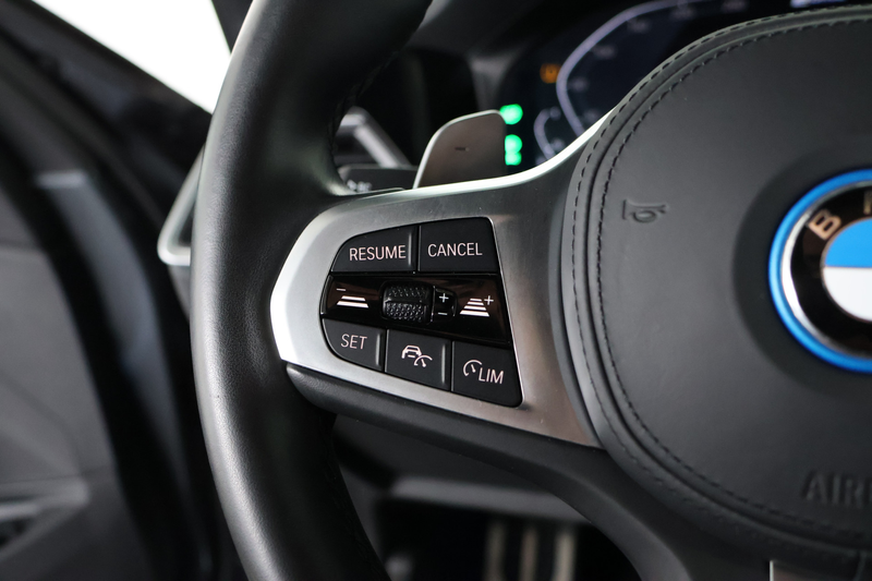 BMW 330 3-serie Touring 330e xDrive M-Sport / Laser-LED / — photo 20