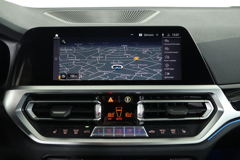 BMW 330 3-serie Touring 330e xDrive M-Sport / Laser-LED / — photo 25