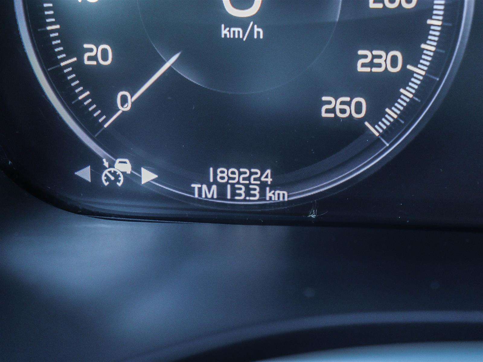 2020 Volvo XC60 thumb 27